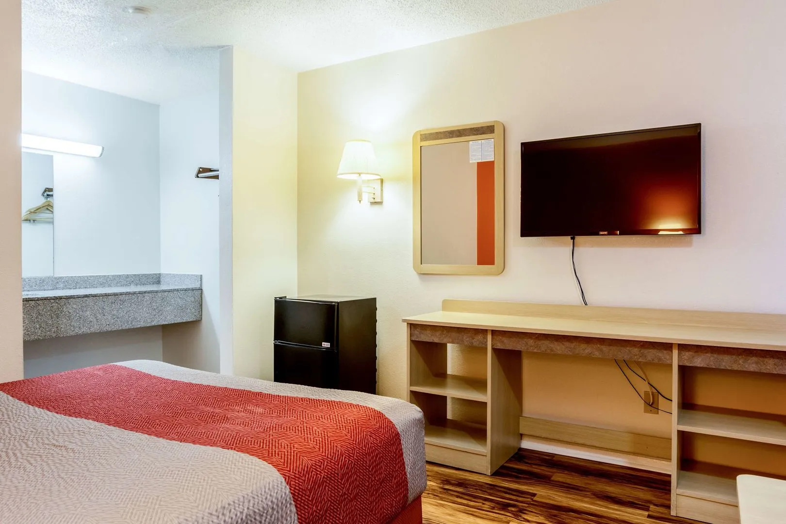 Motel 6 East Ridge #4423