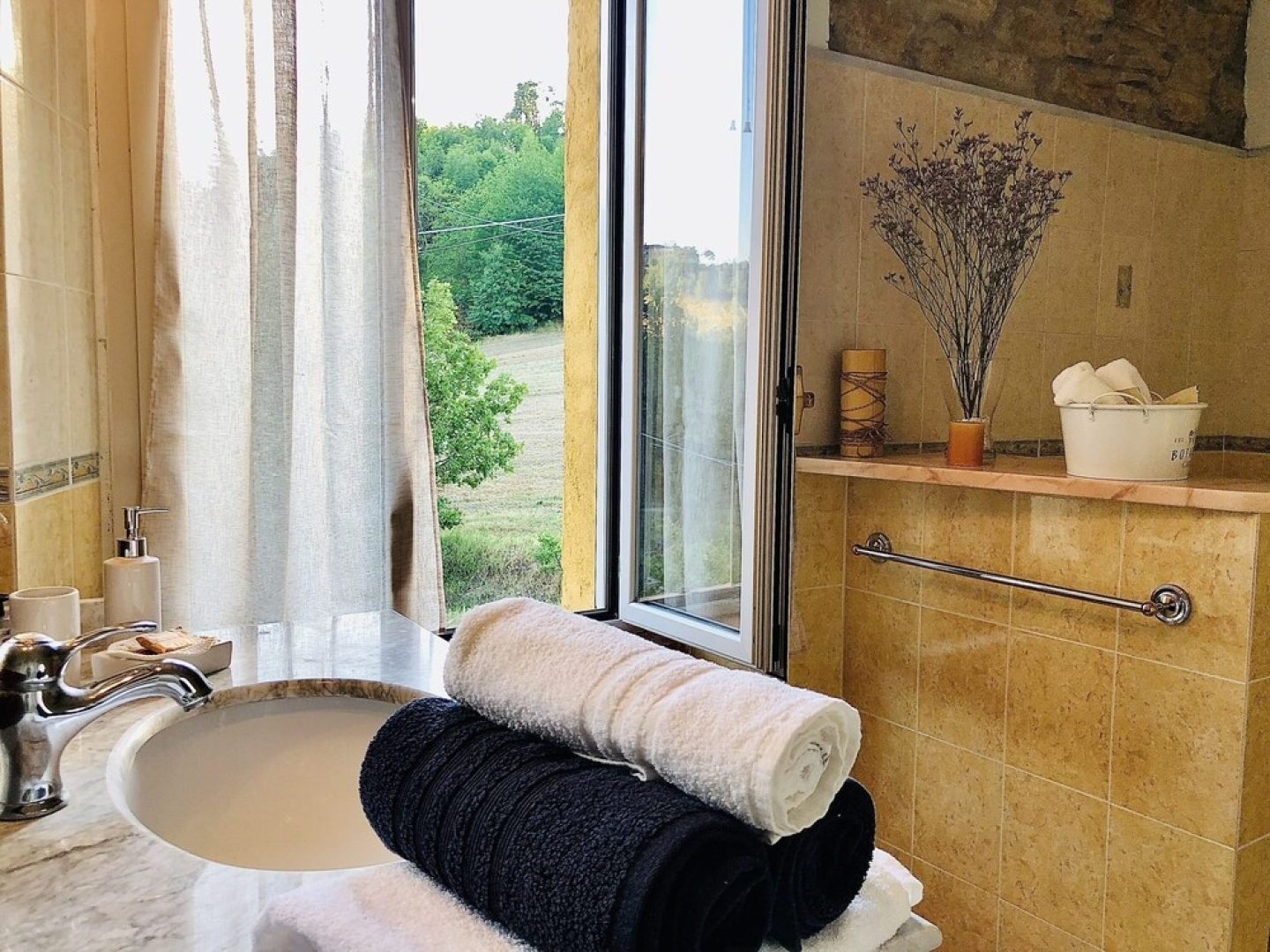 Cien Días al Artista