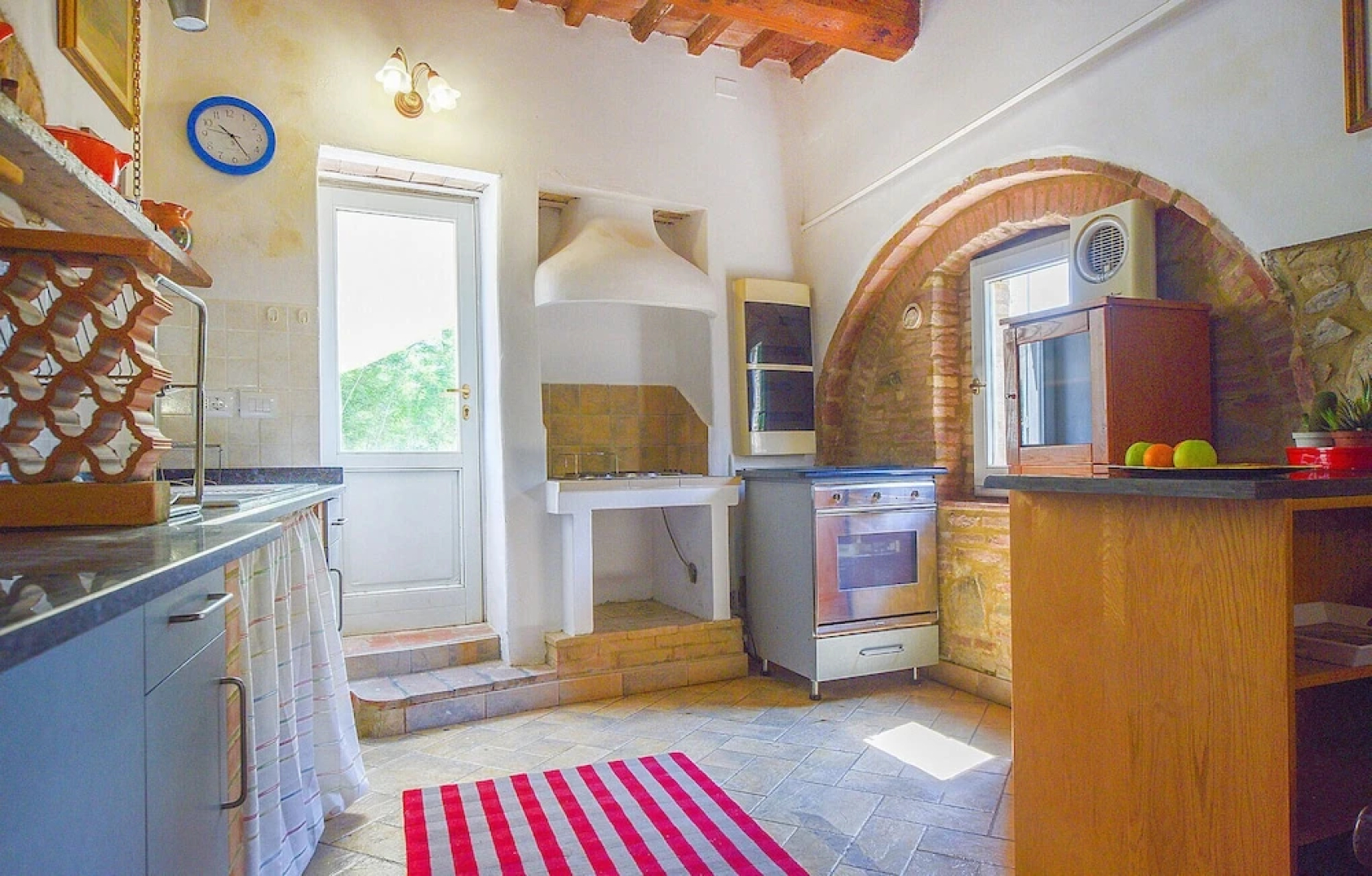 Amazing Apartment in Chianni With 1 Bedrooms and Wifi