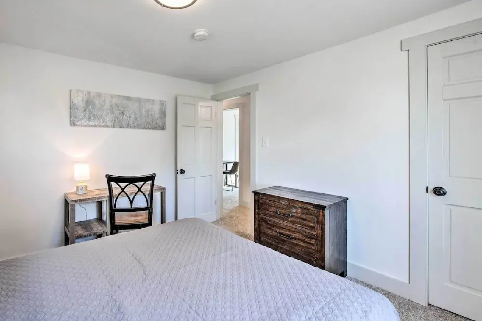 Updated Ronks Home ~ 8 Mi to Dtwn Lancaster!