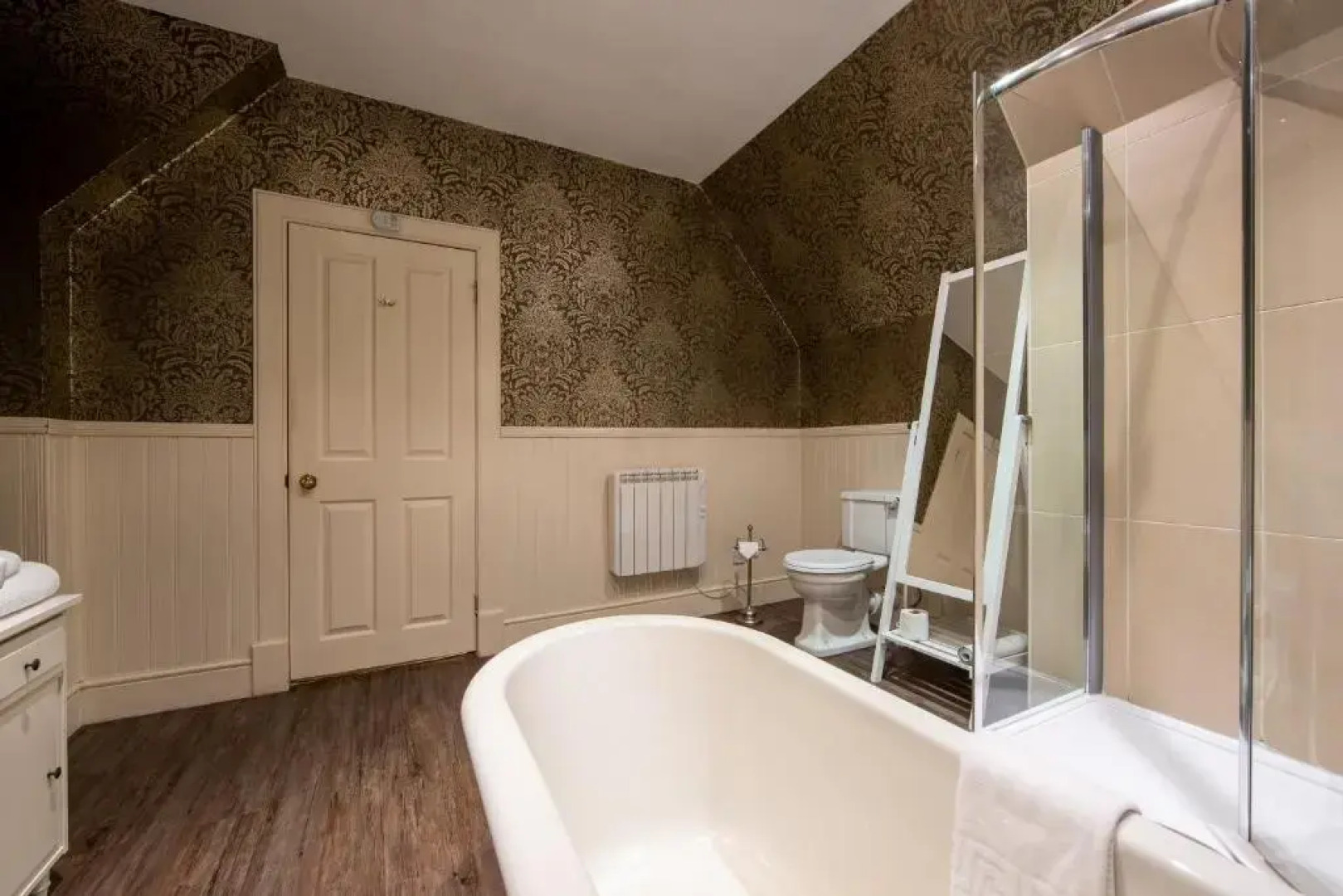 Karma Lake of Menteith