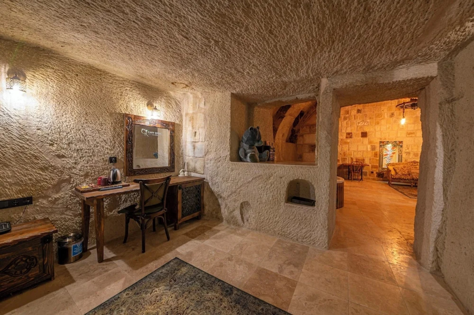 Capp Royal Cave Hotel