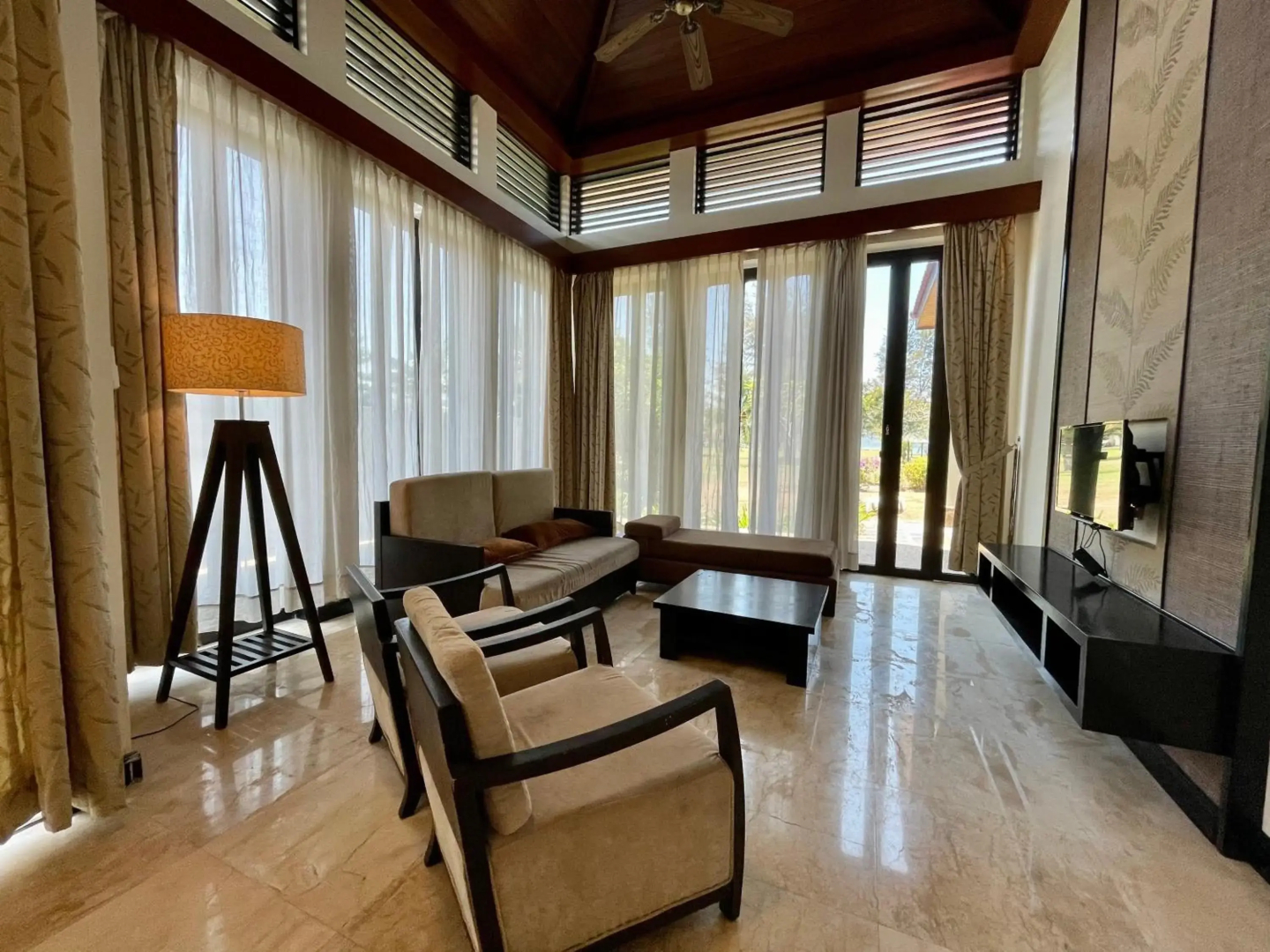 Home Sweet Villas, Karambunai