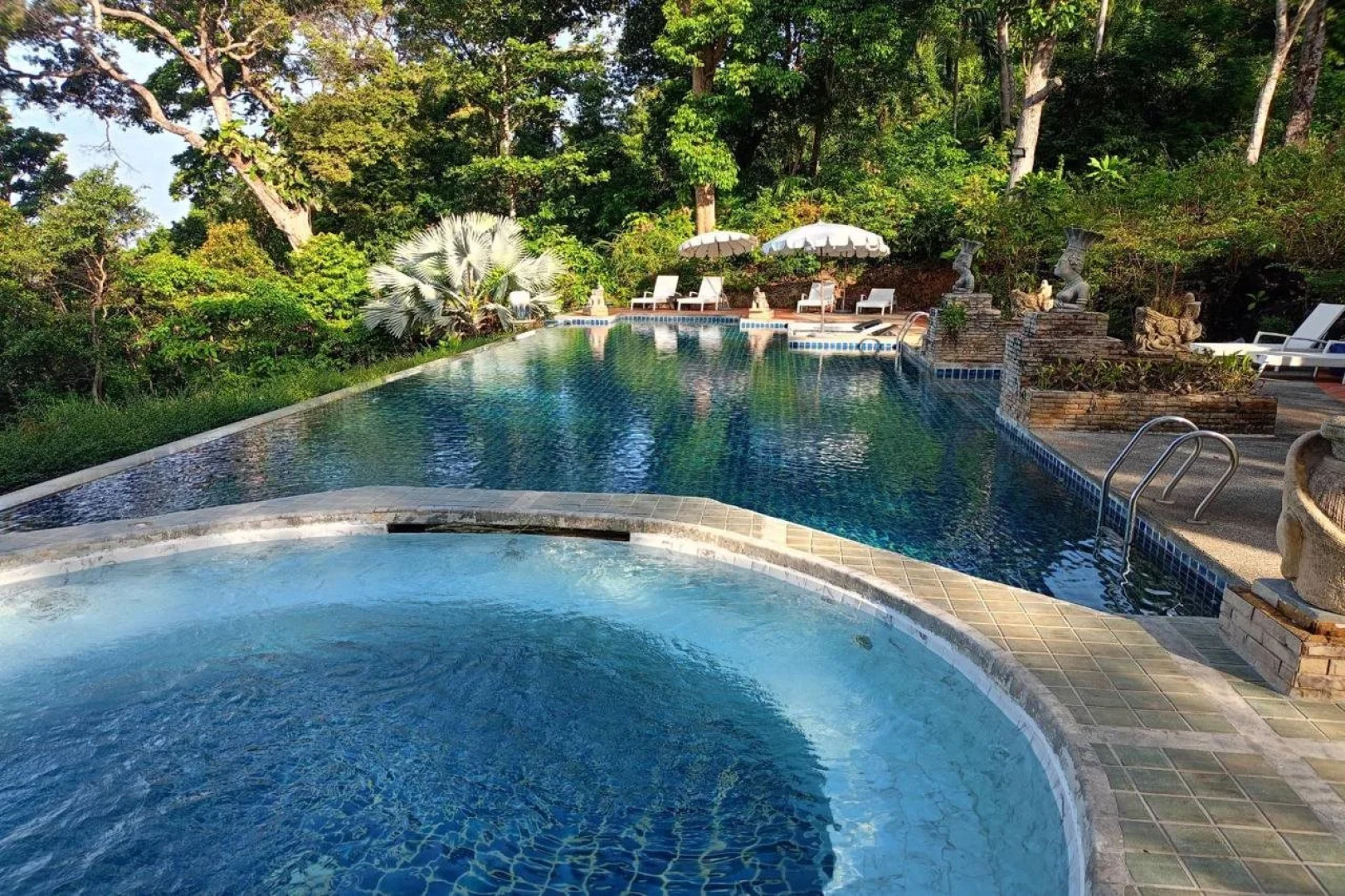 Koh Chang Cliff Beach Resort