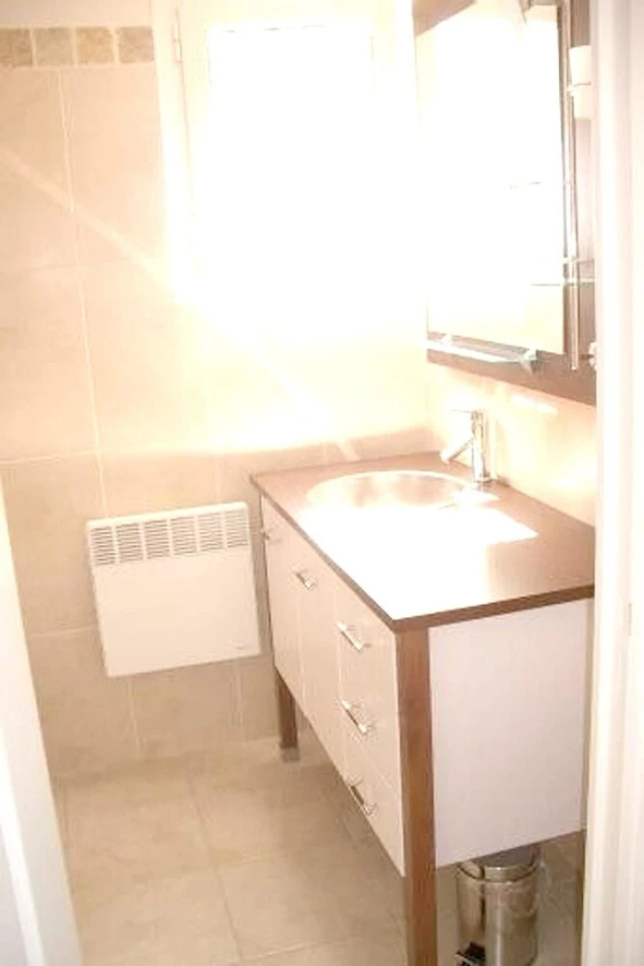 Studio in Borgo, With Wonderful sea View, Enclosed Garden and Wifi