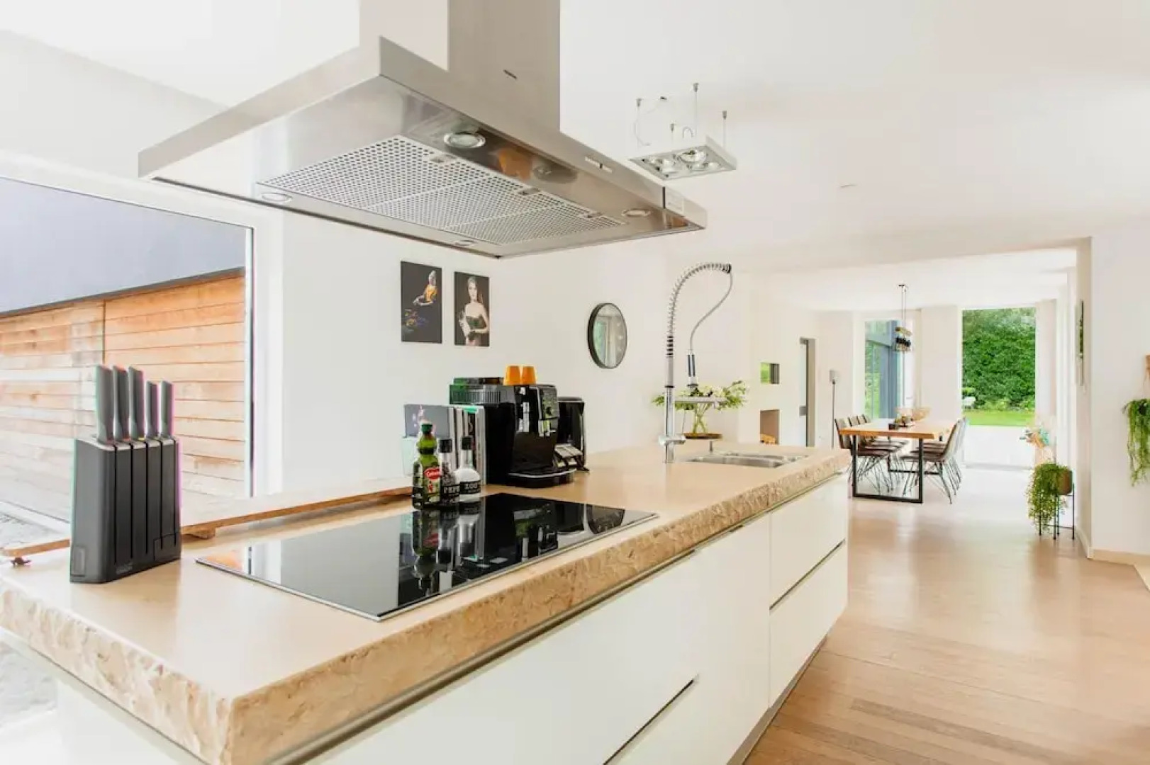 Lanaken Retreat Pool Jacuzzi and Sauna