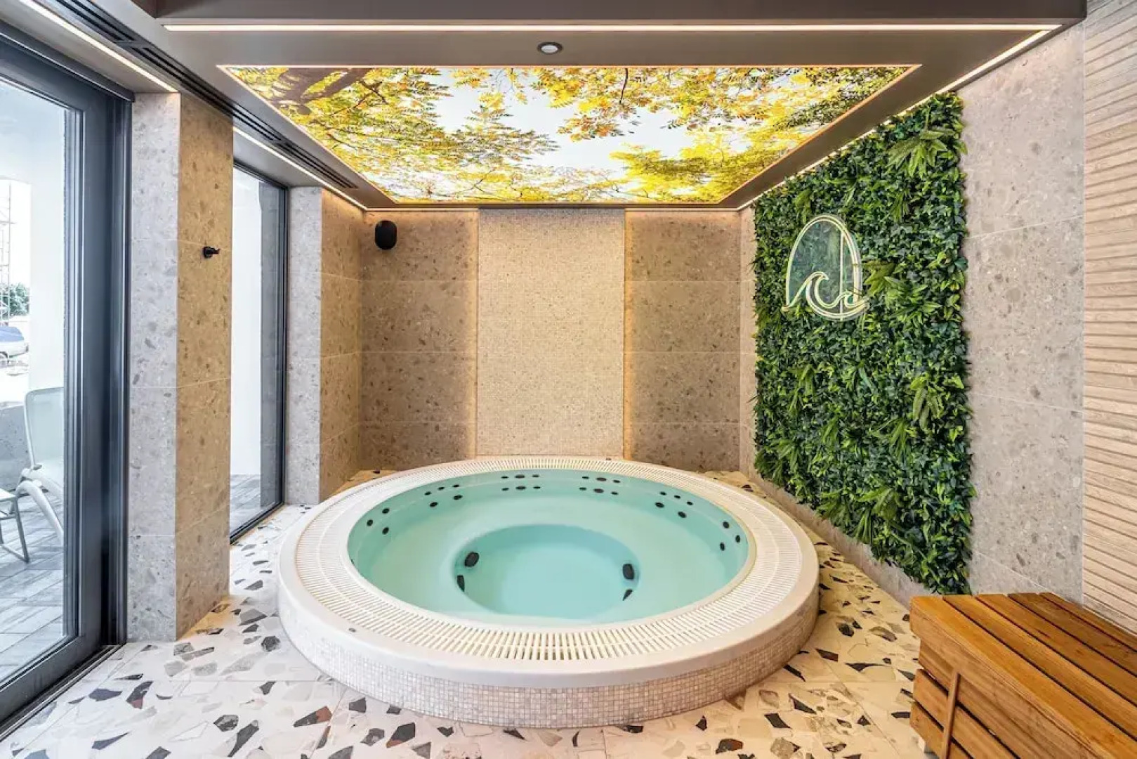 Deluxe Sand Apartment & Spa