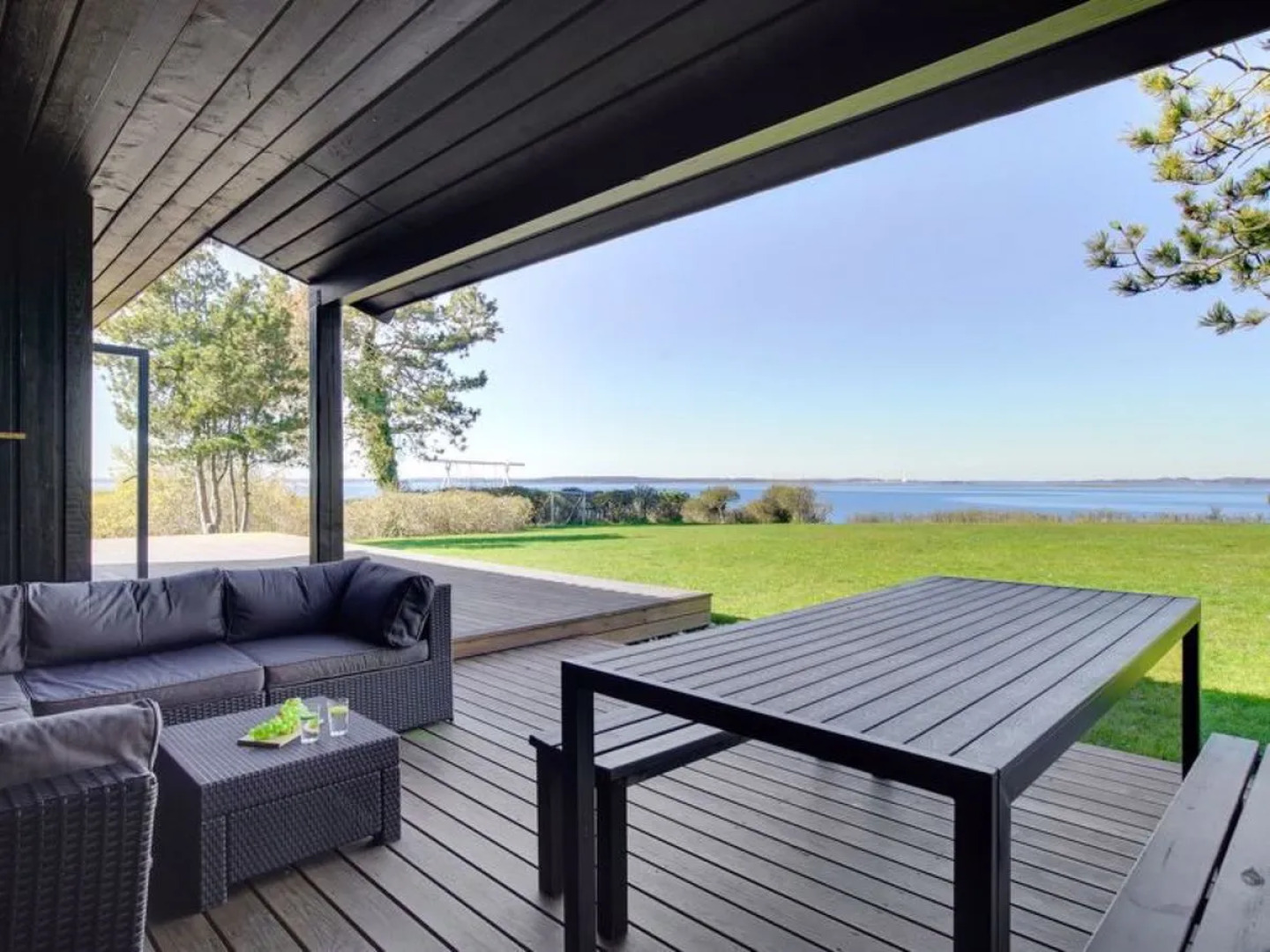 "Iadrik" - 85m to the inlet in Sealand