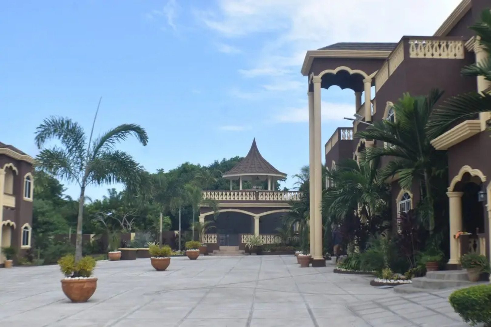 vacation villas runaway bay