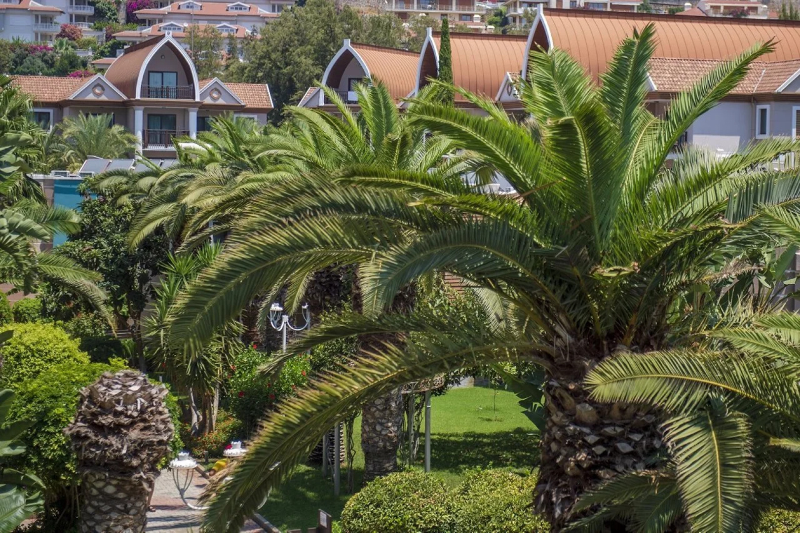 Quattro Beach Spa & Resort Hotel