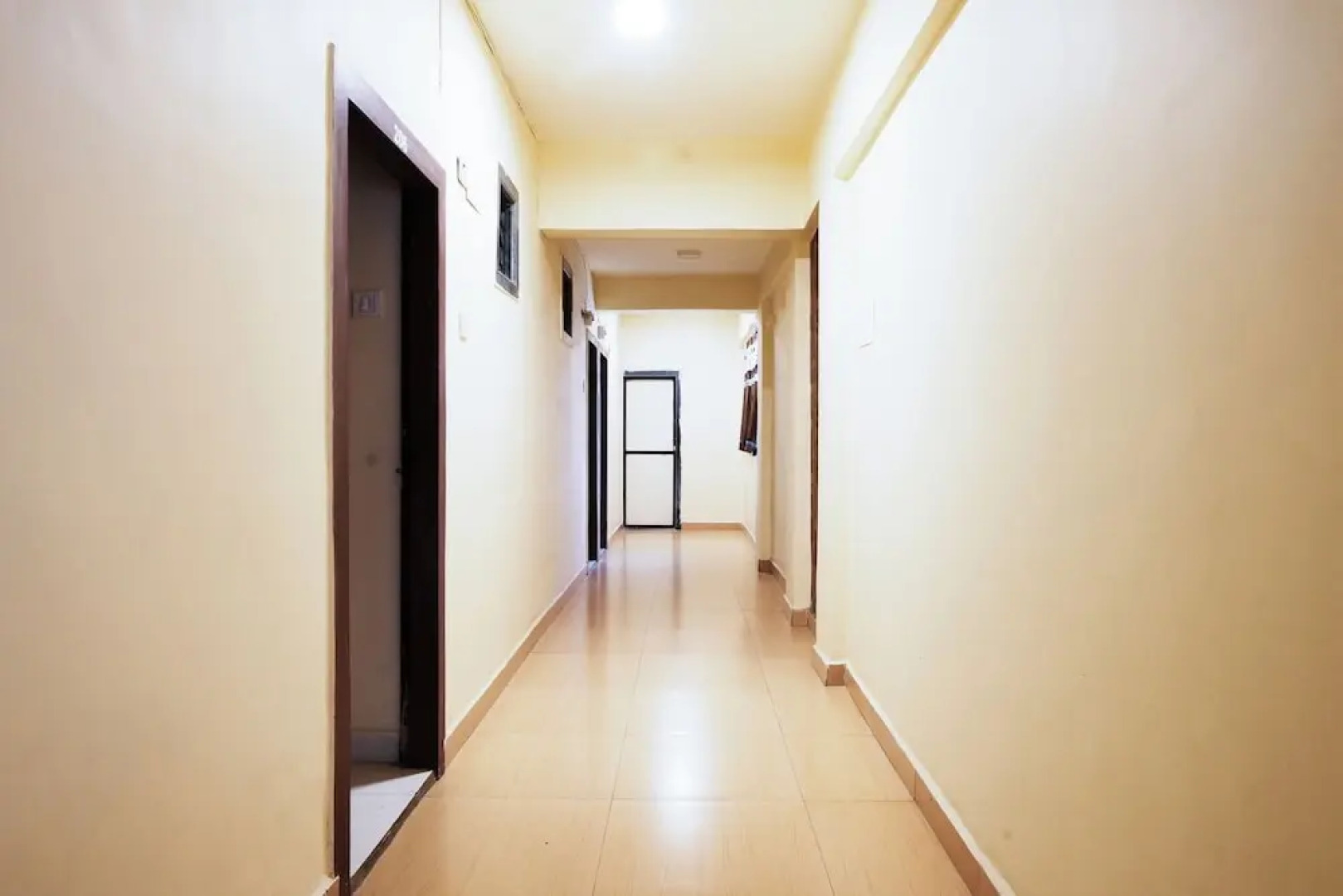 Della Conforts by OYO Rooms