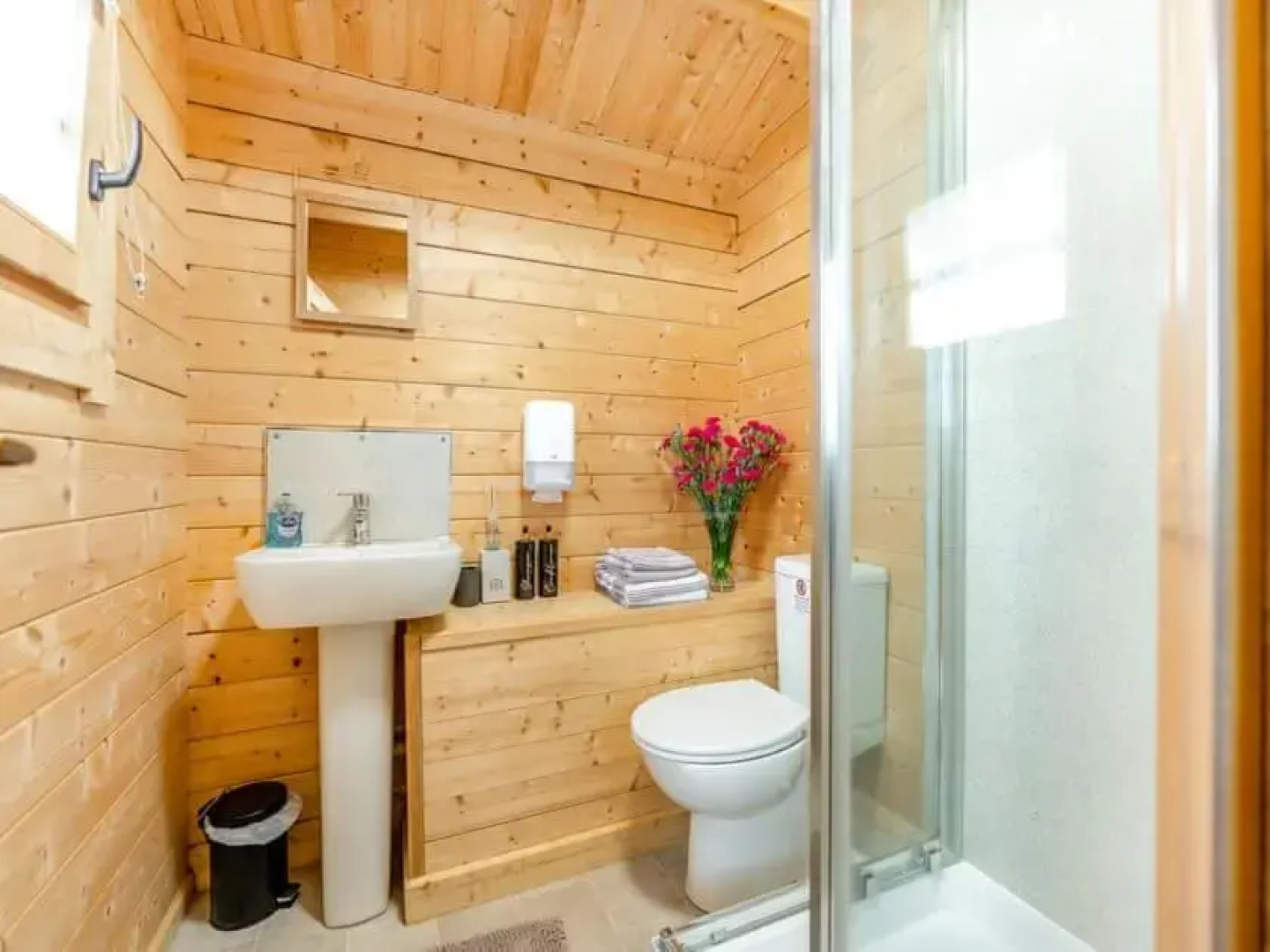 Lochinvar - Clydesdale Log Cabin with Hot Tub