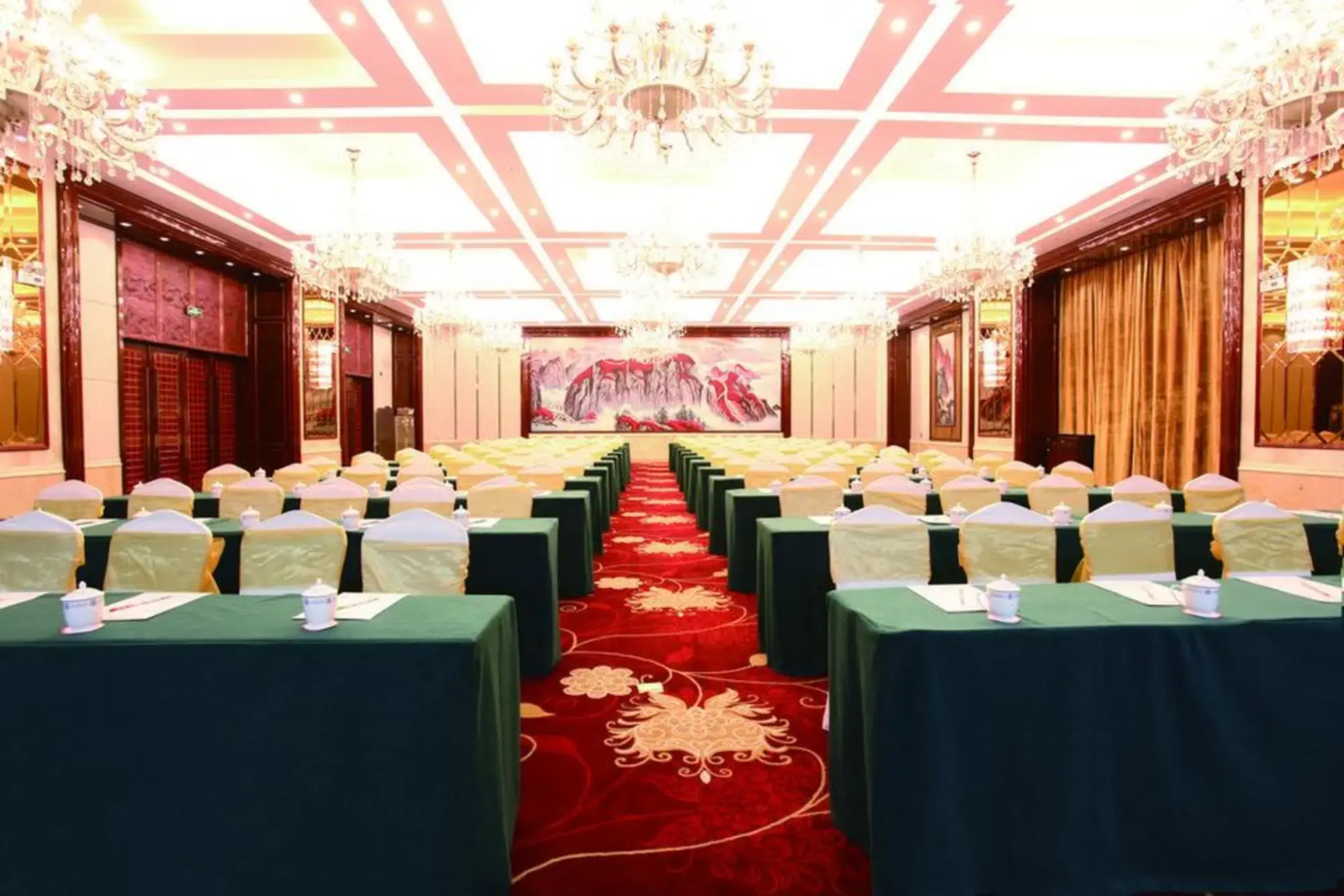 Shenlongyingjia Hotel