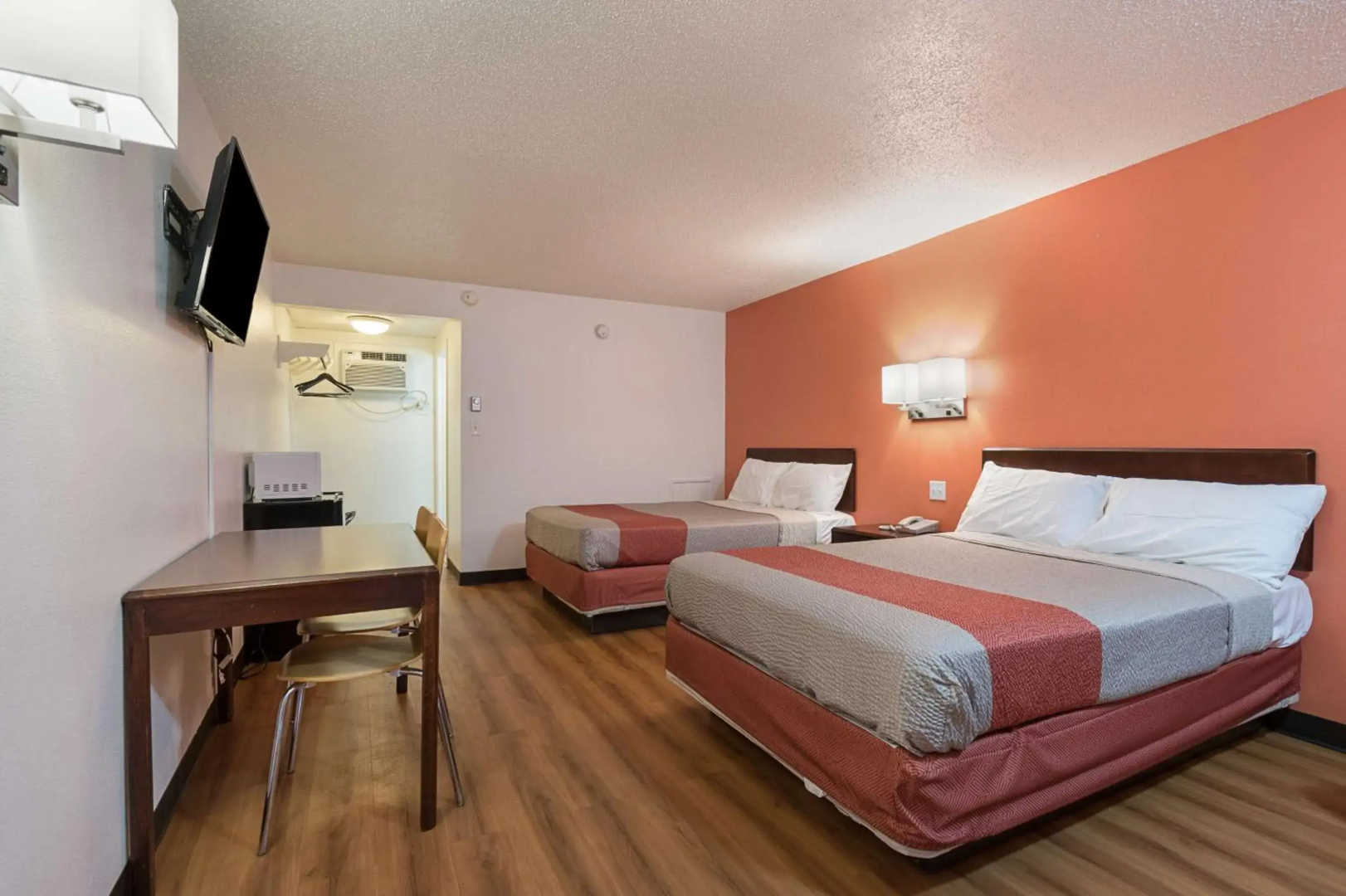 Motel 6 Frackville, PA