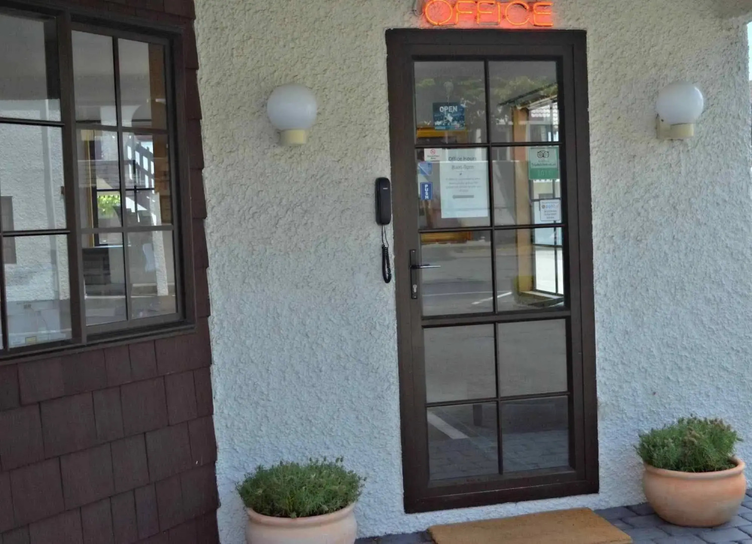 Southern Comfort Motel