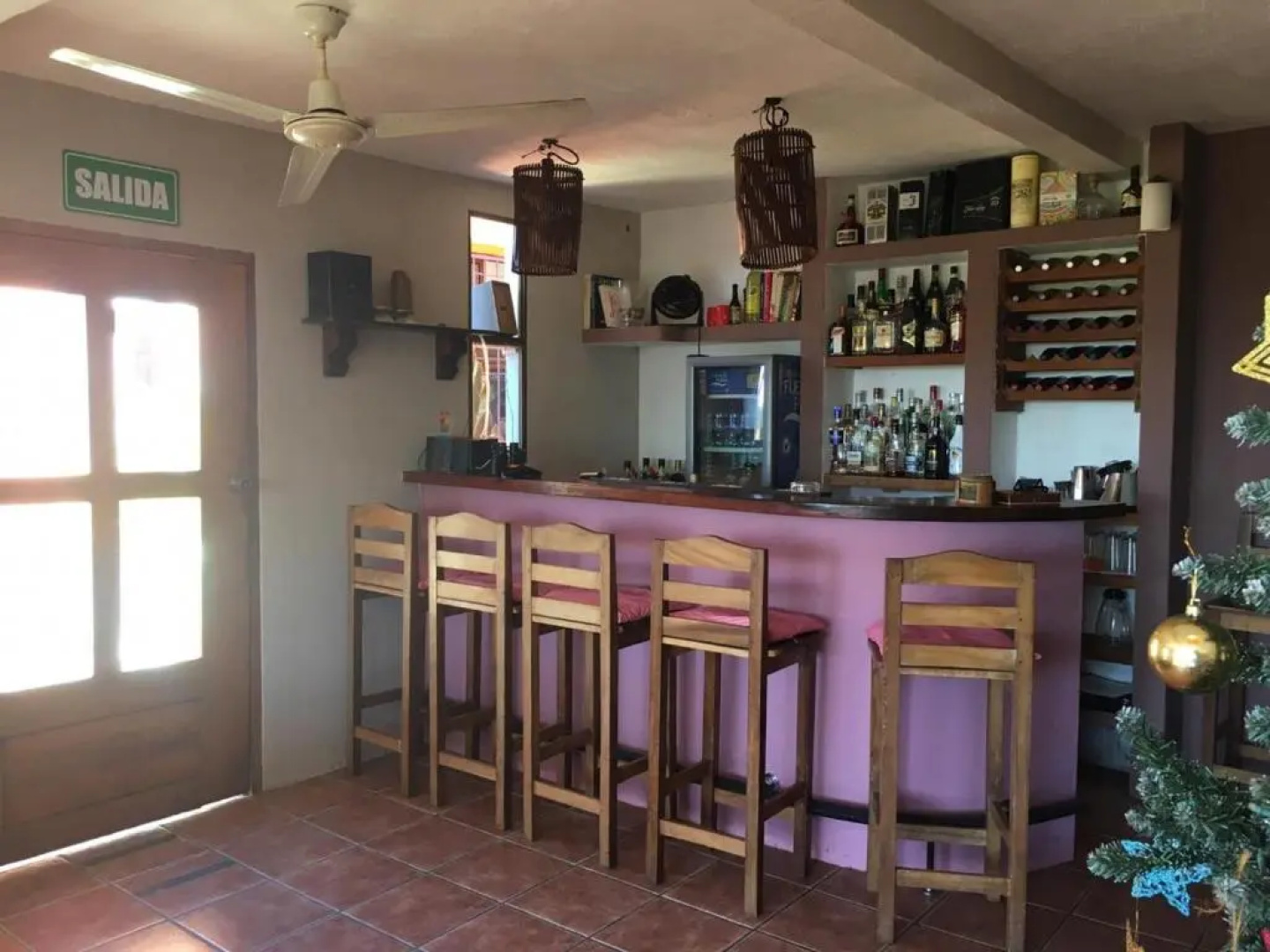 El Jardin Hotel & Restaurant