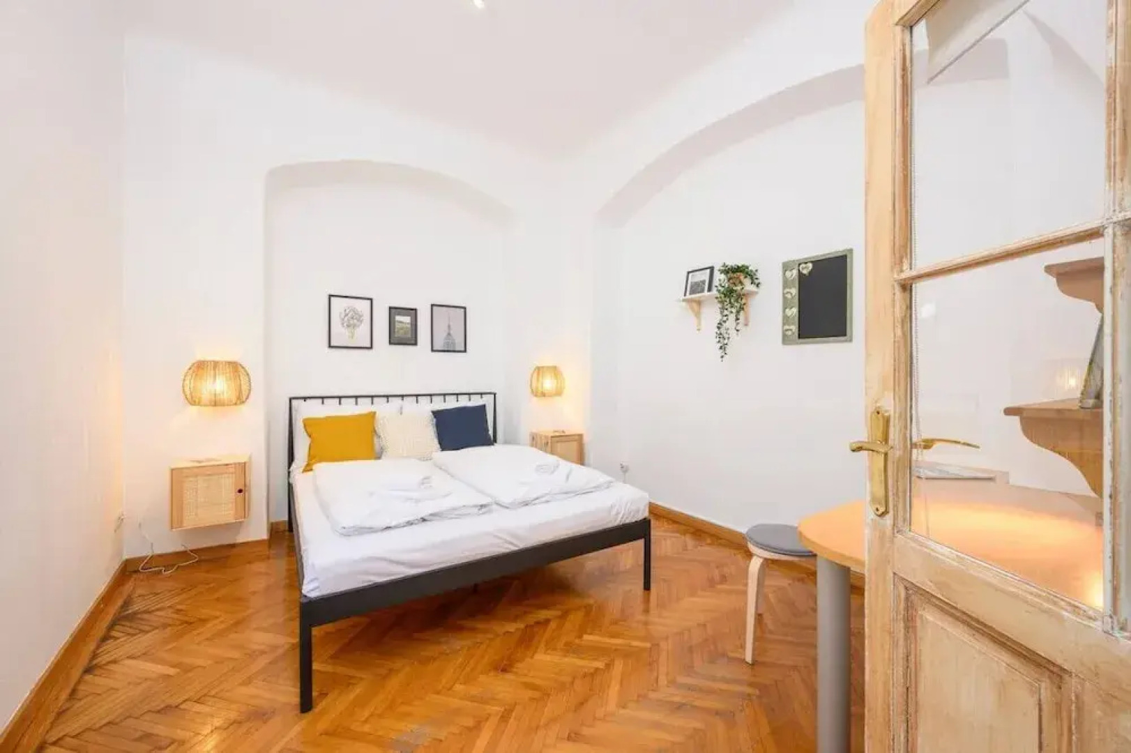 Spacious 2BR Stay for 6 Heart of Mödling