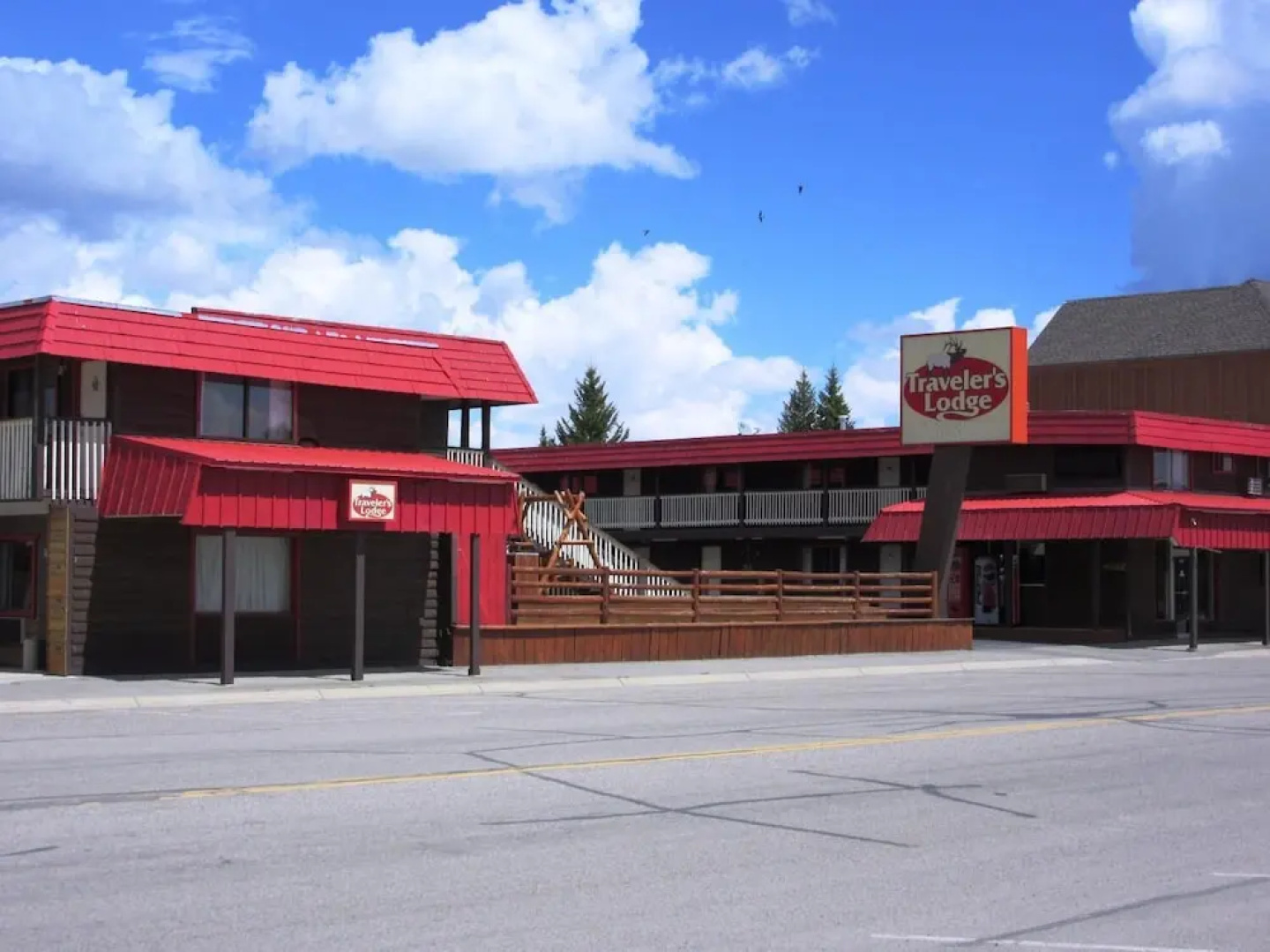 Traveler's Lodge