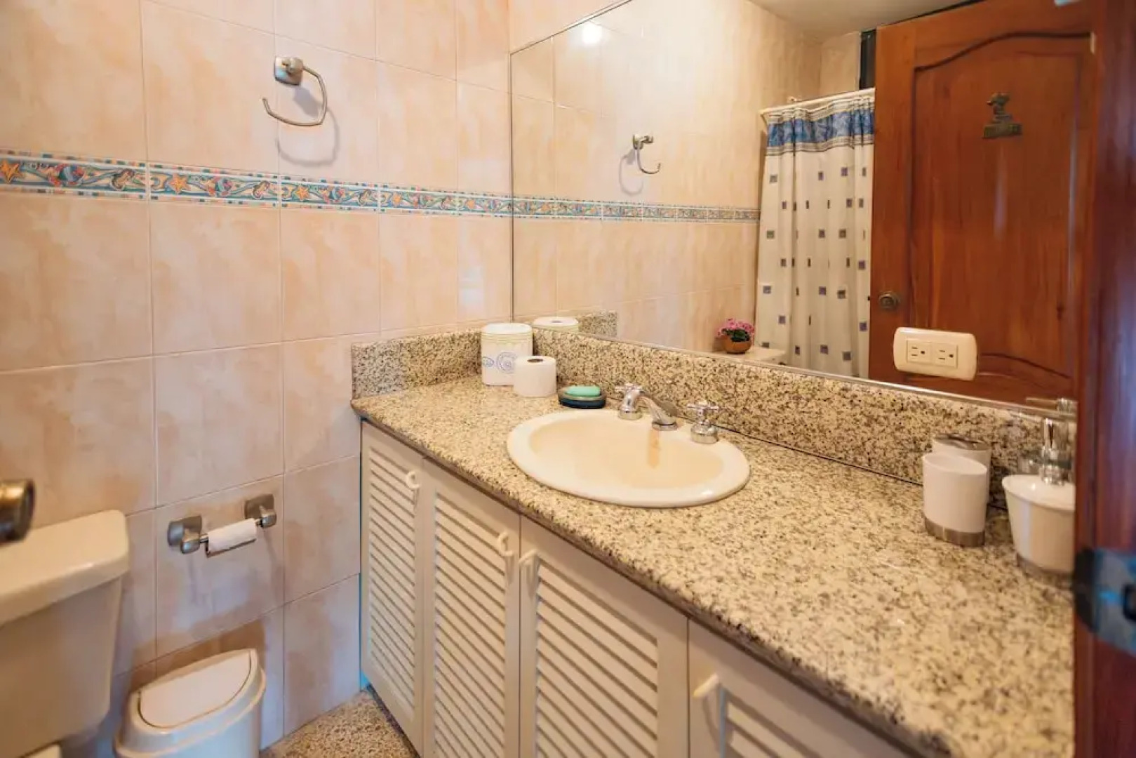 Apartment - Sleeps & Free Parking