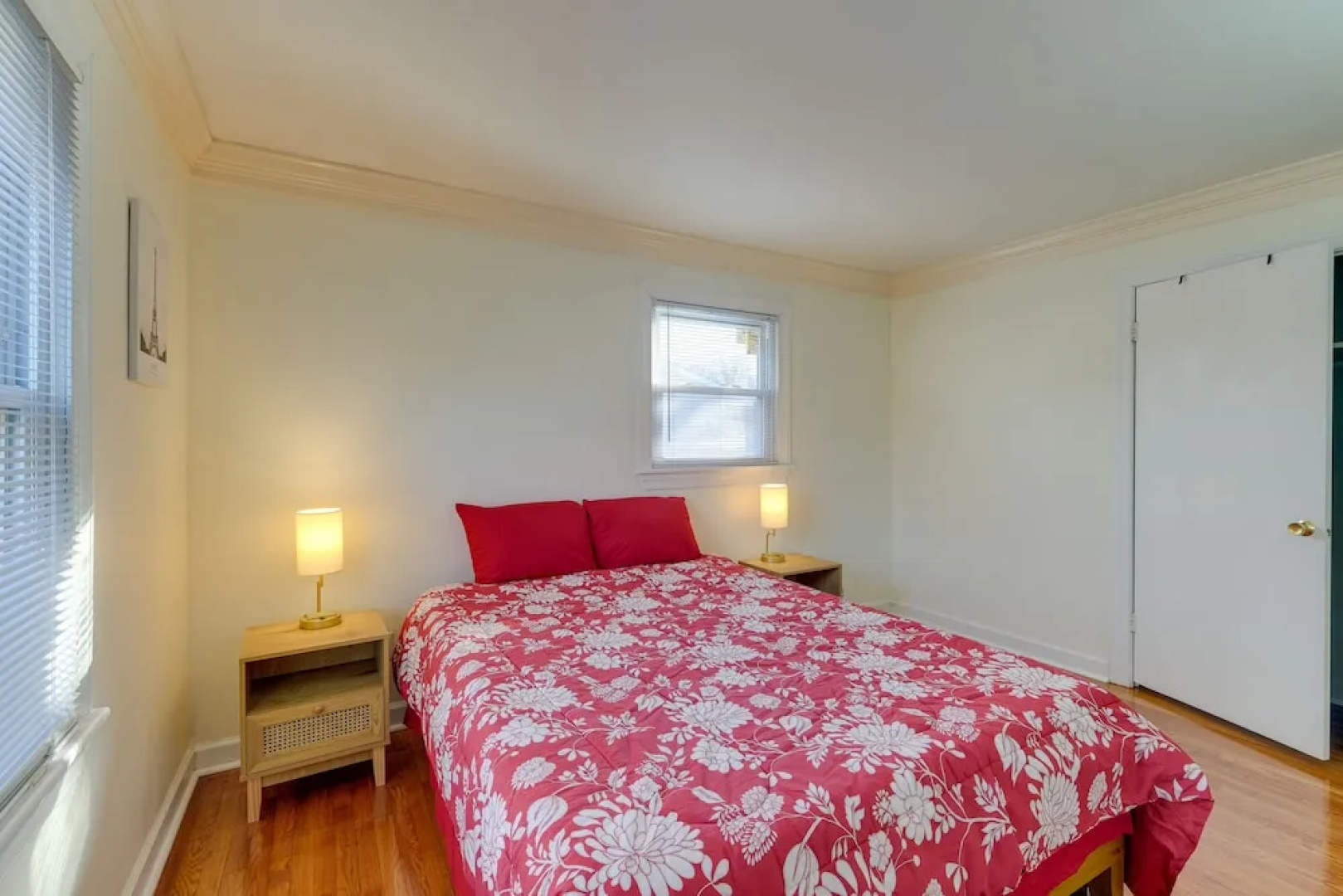 Backyard + Deck: Family-friendly Lorton Home!