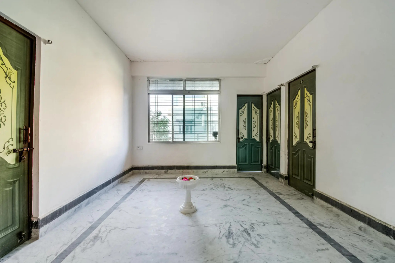 SPOT ON 49185 Hotel Rakesh International