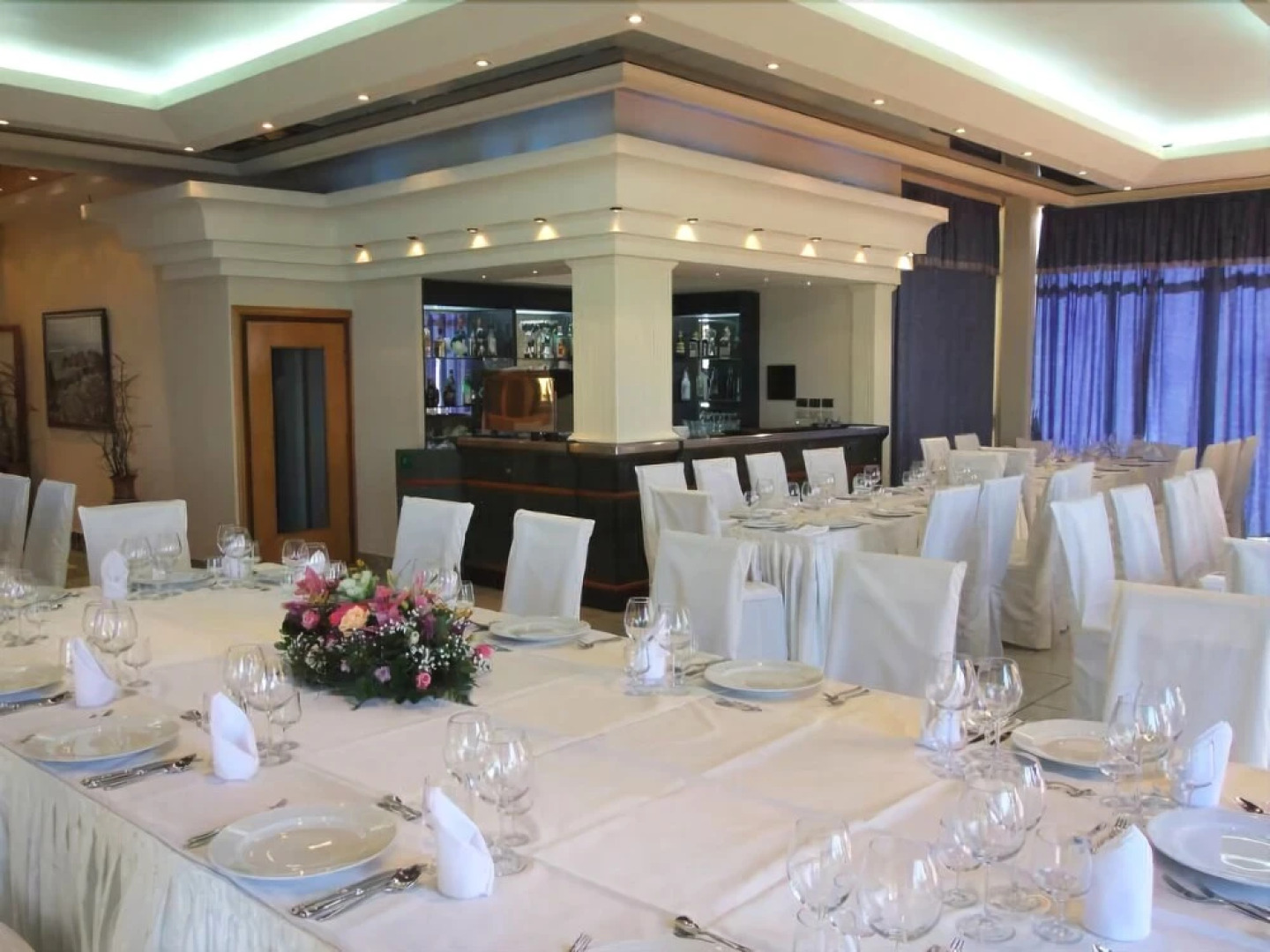 Paradise Beach Hotel