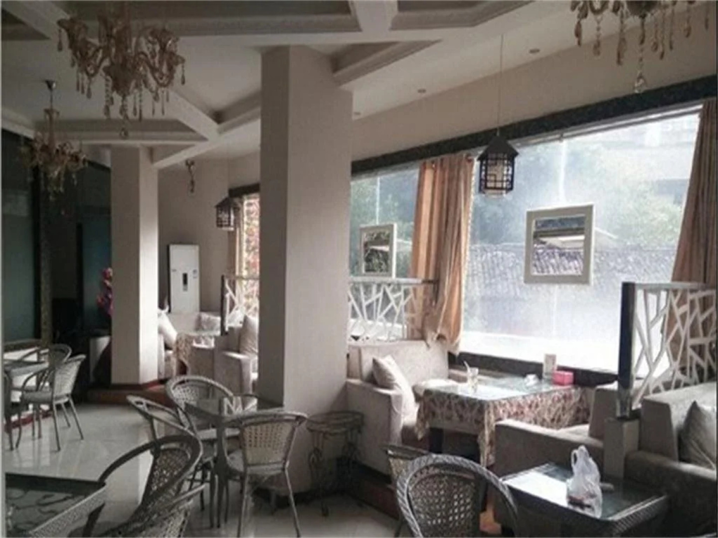 Lanxiang Business Inn