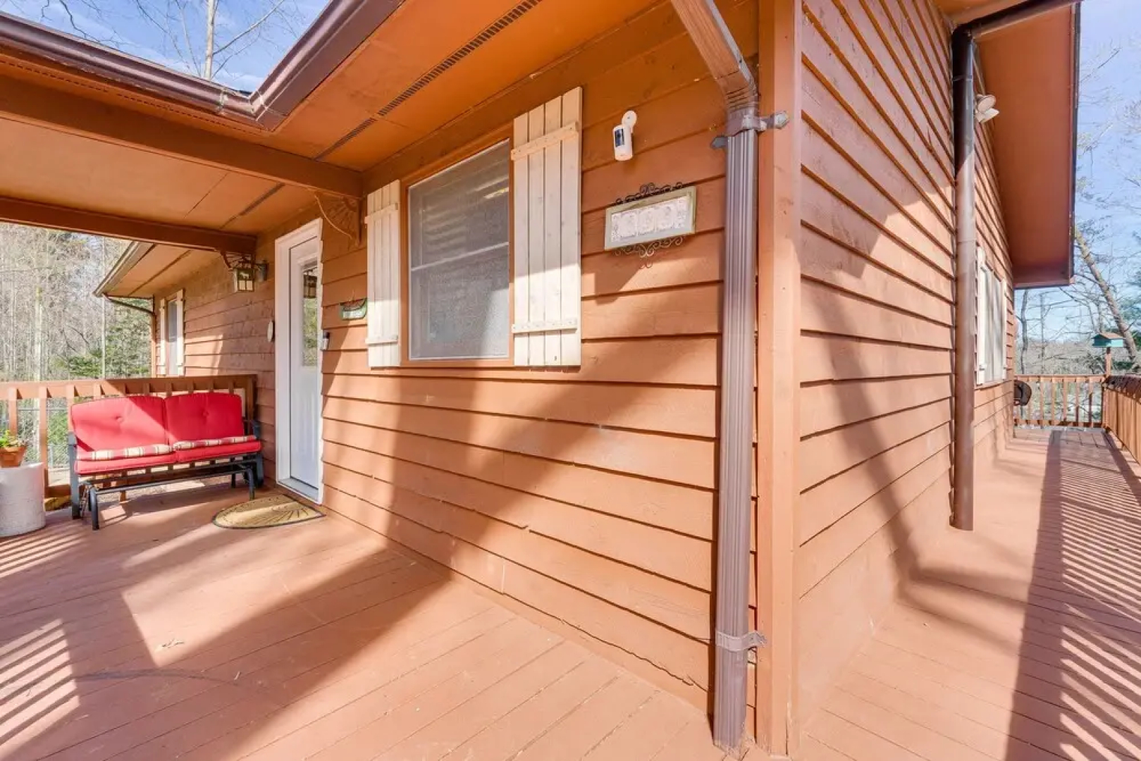 Pet-friendly Hiawassee Cabin w/ Lake Views & Sauna