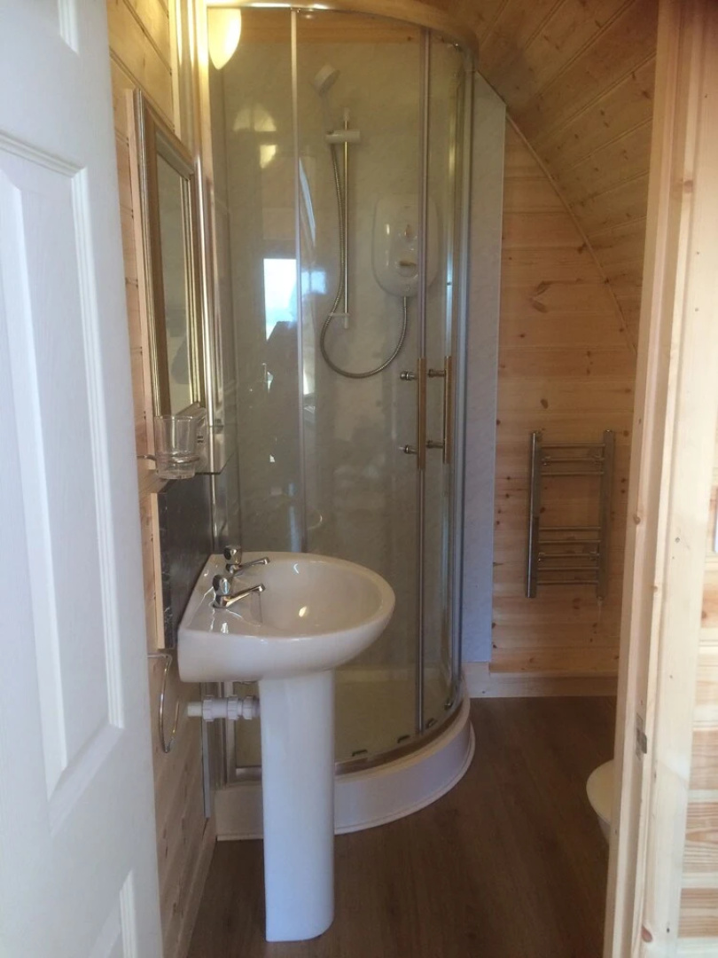 Loch Shin Luxury Pods