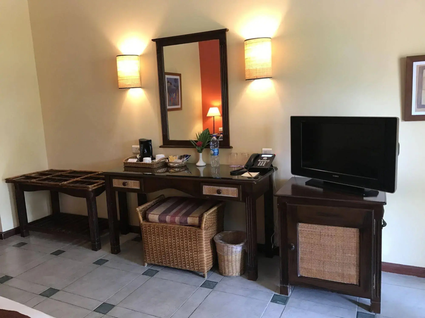 Tarisa Resort & Spa