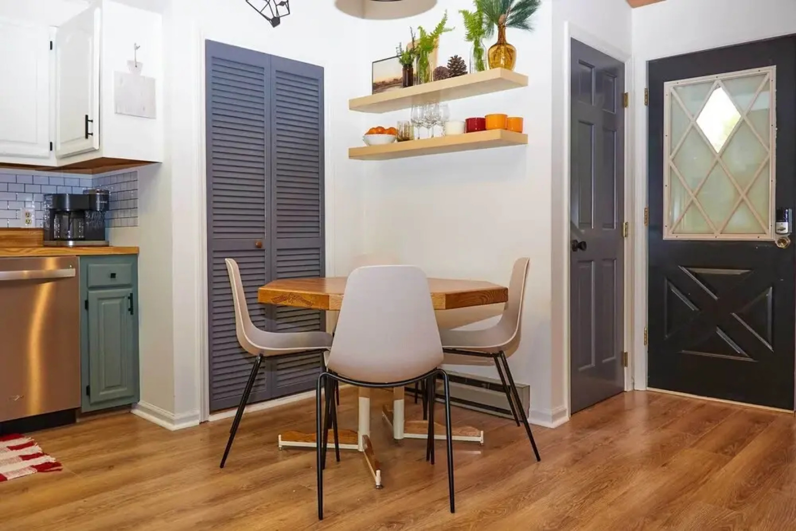 Newland Home w/ Fire Pit: 7 Mi to Grandfather Mtn