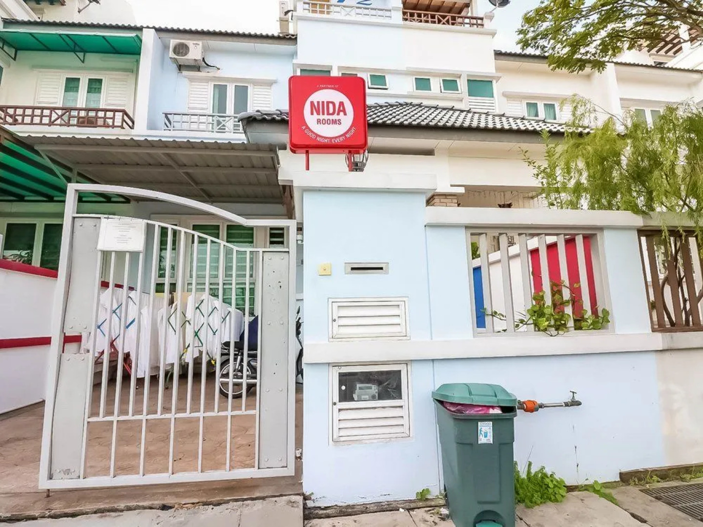 OYO 89880 Vstay 2 Guesthouse