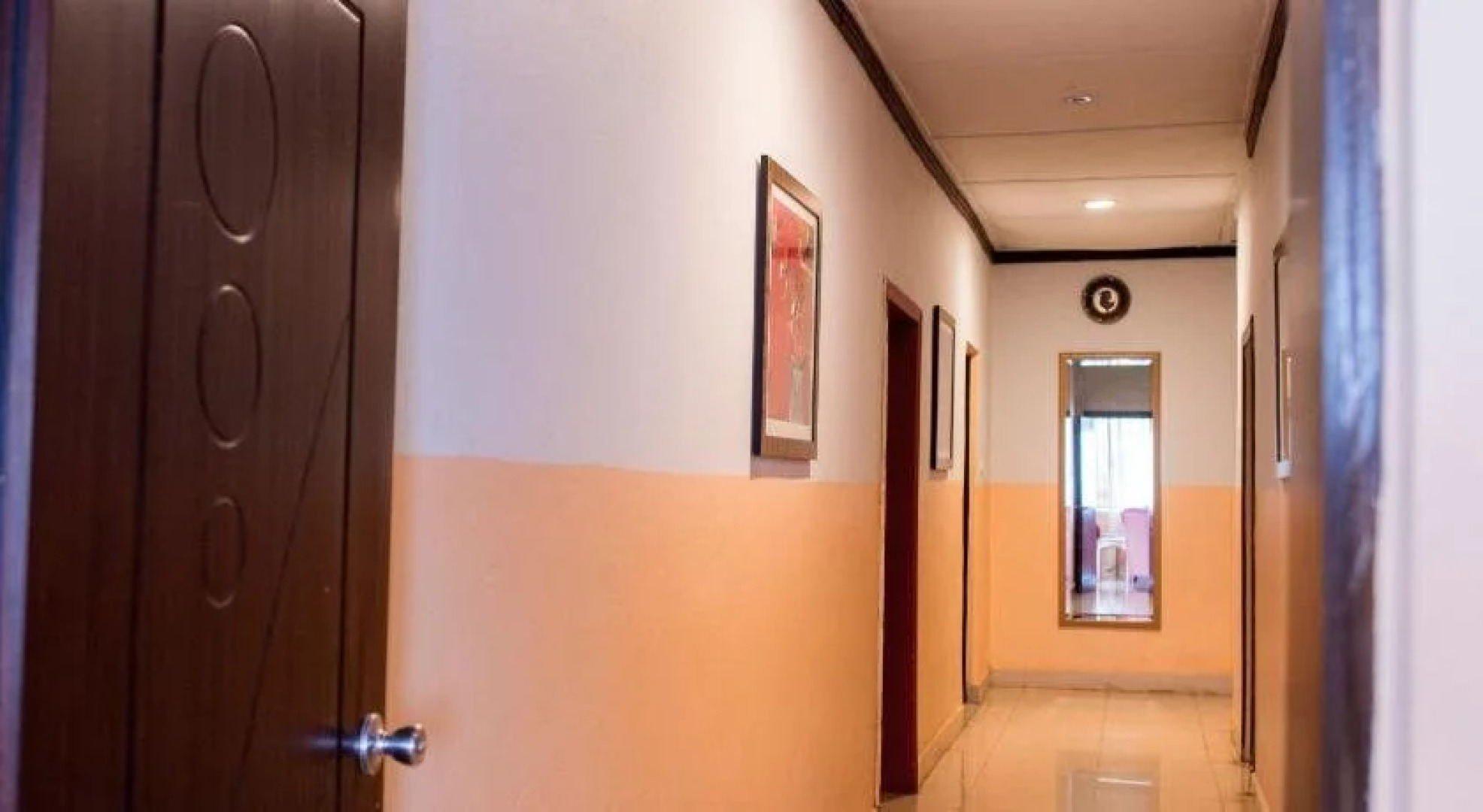 Jam Lodge Hotel & Suites