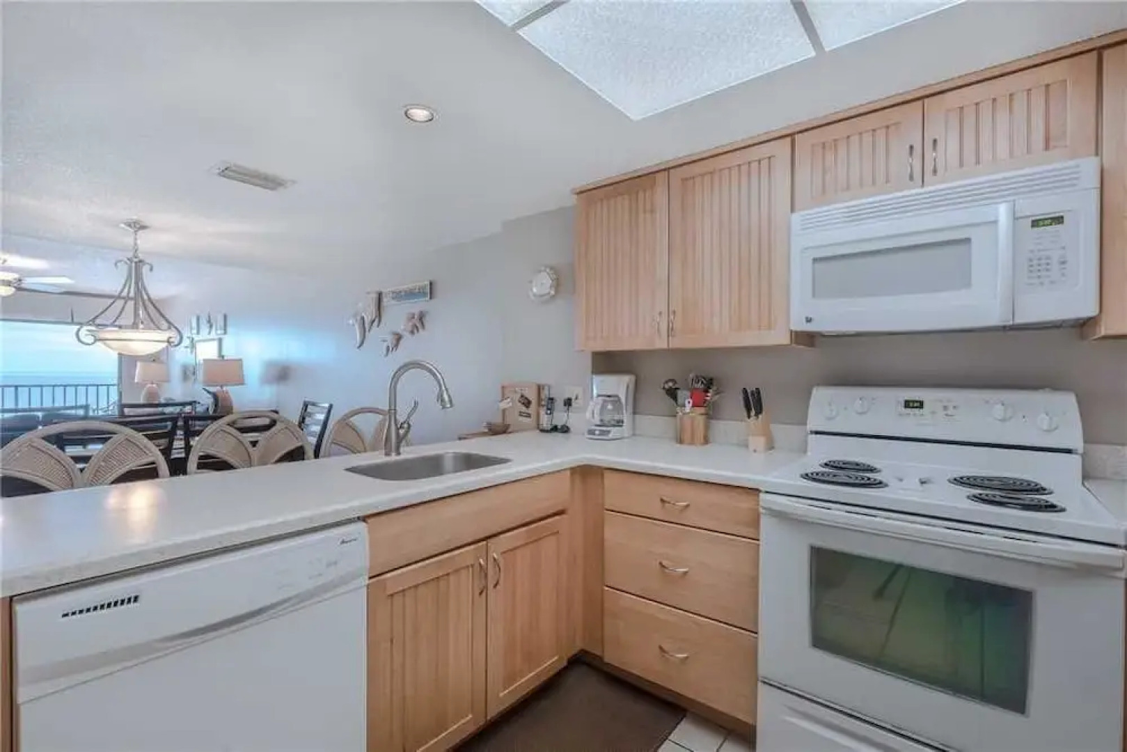 Las Brisas 404 - Three Bedroom Condo