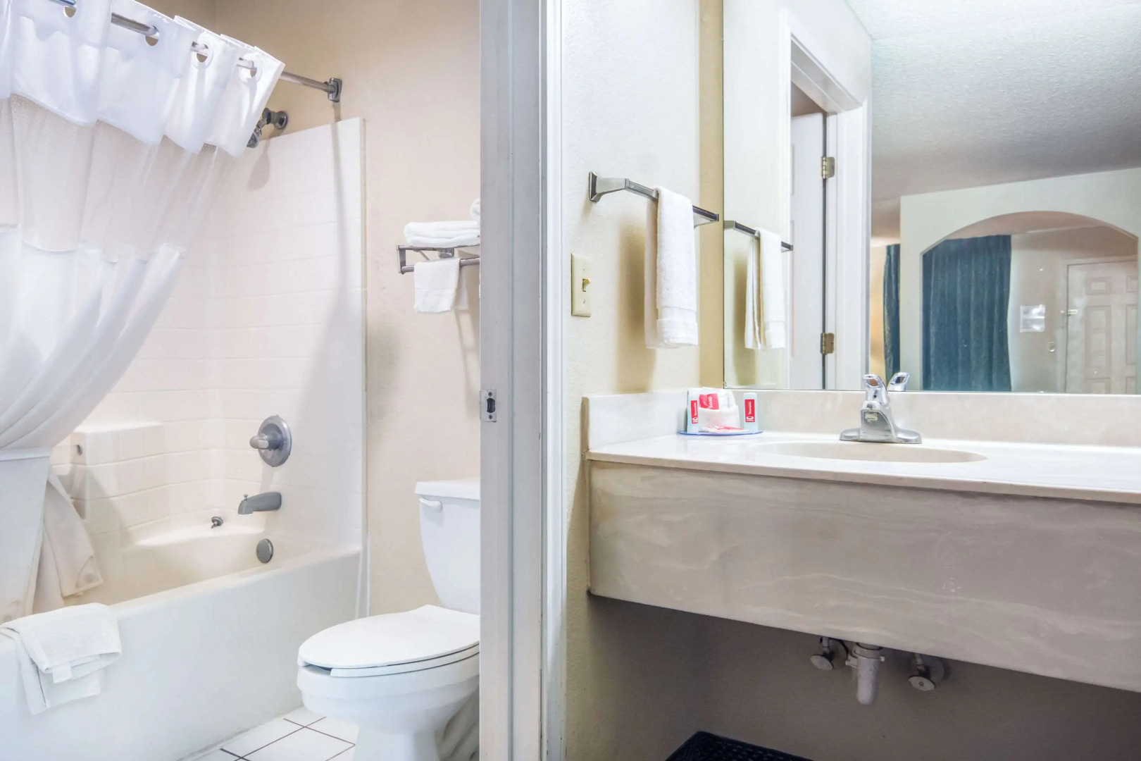 Econo Lodge Inn & Suites Sweetwater I-20