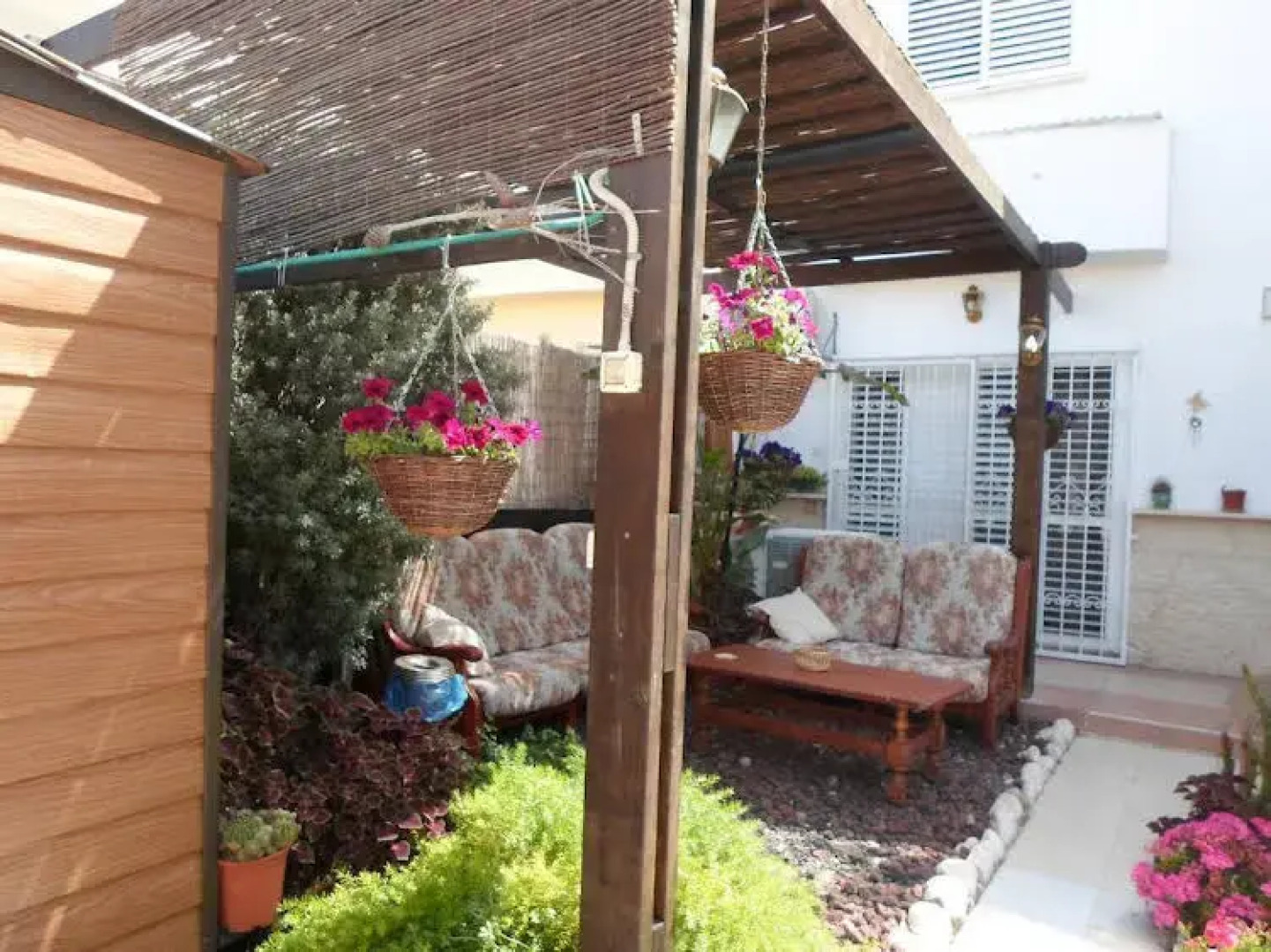 Passion Fruit Apartment