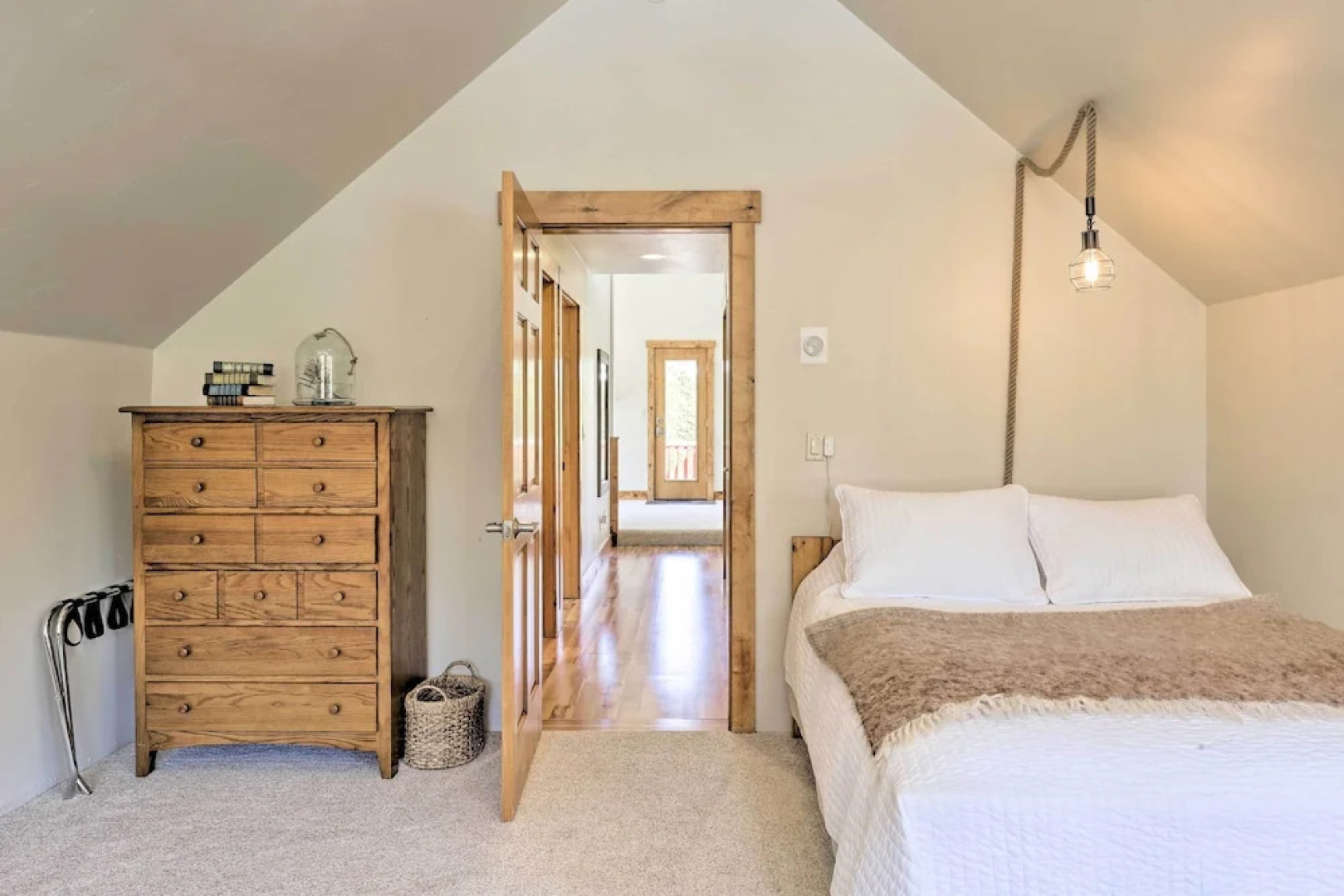 'rocky Bear Lodge' on 2 Acres Near Turquoise Lake