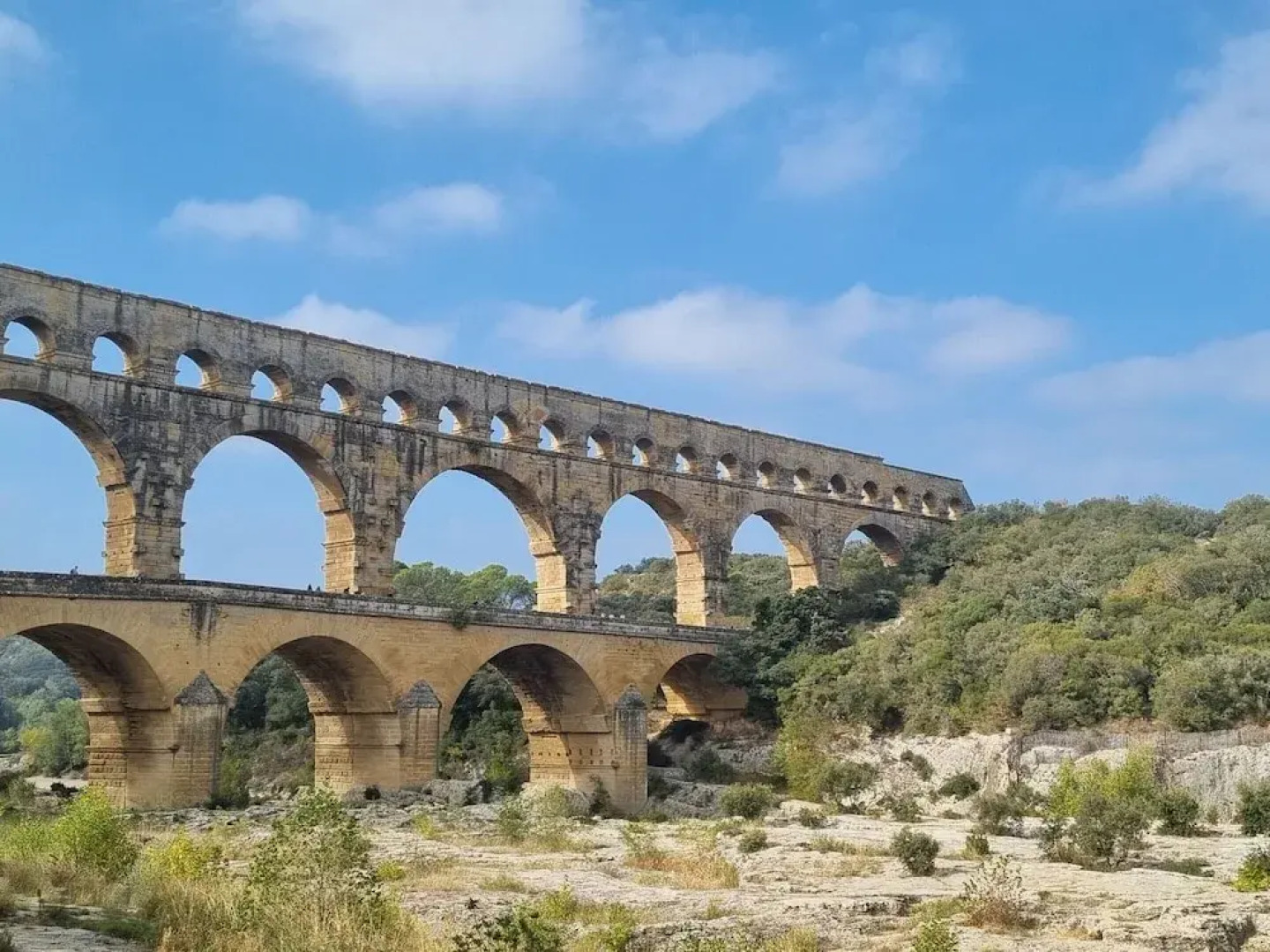 Scenic Villa With View of the Gardon River