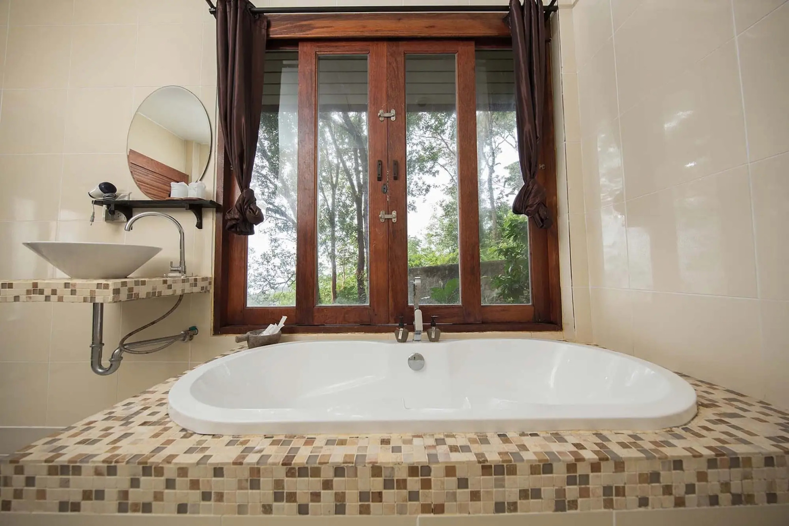 SriLanta Resort and Spa