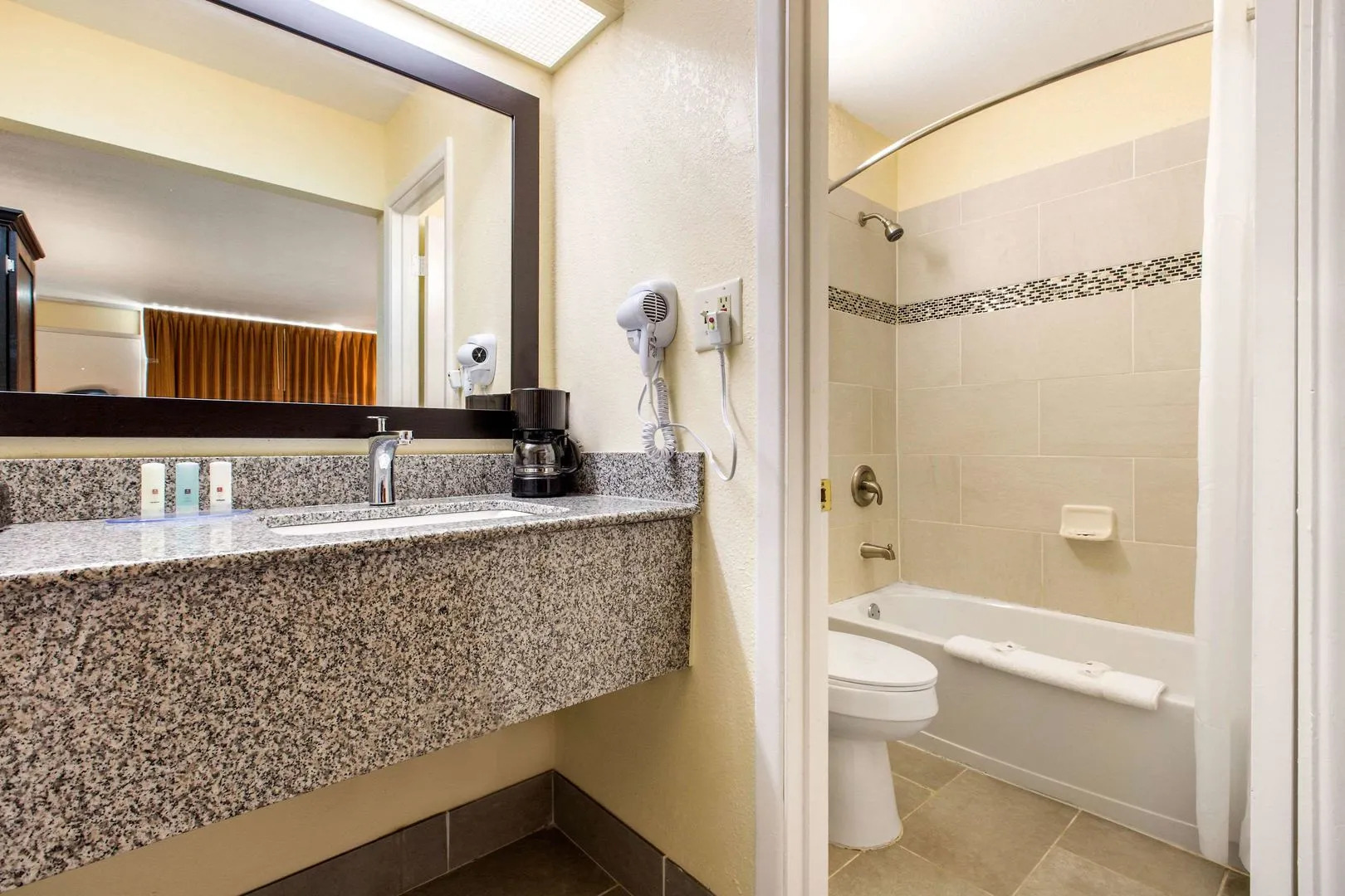 Ramada by Wyndham Santee I-95