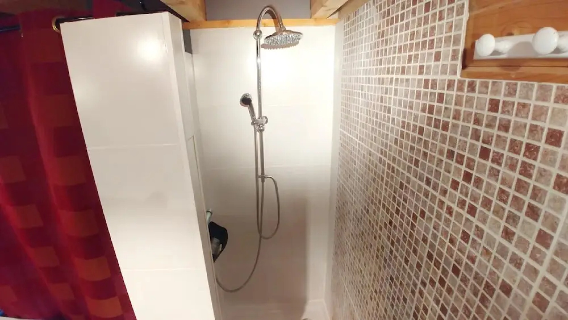 Chalet With 3 Bedrooms in Orlu, With Wonderful Mountain View, Furnishe