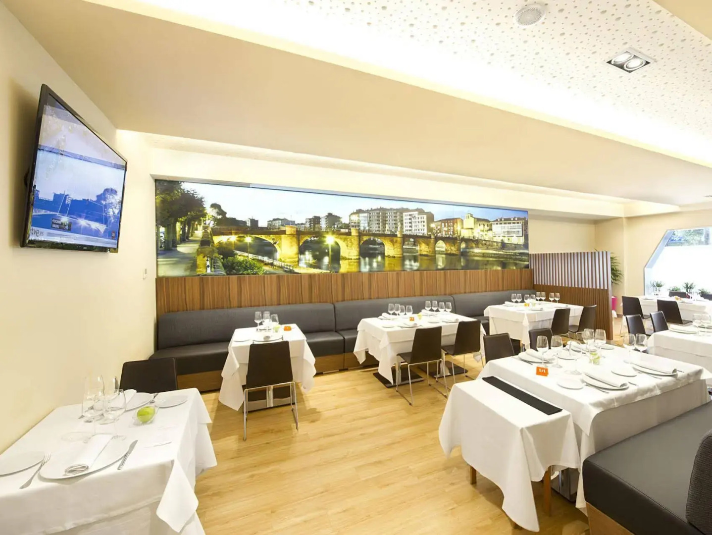 Hotel Sercotel Ciudad de Miranda