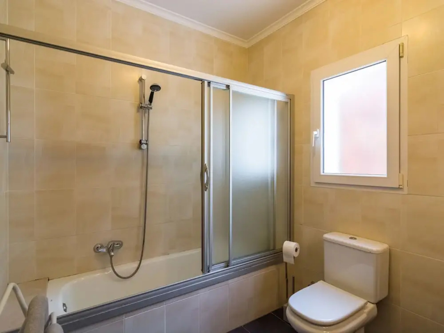 Detached Villa With Private Swimming Pool in Pedreguer