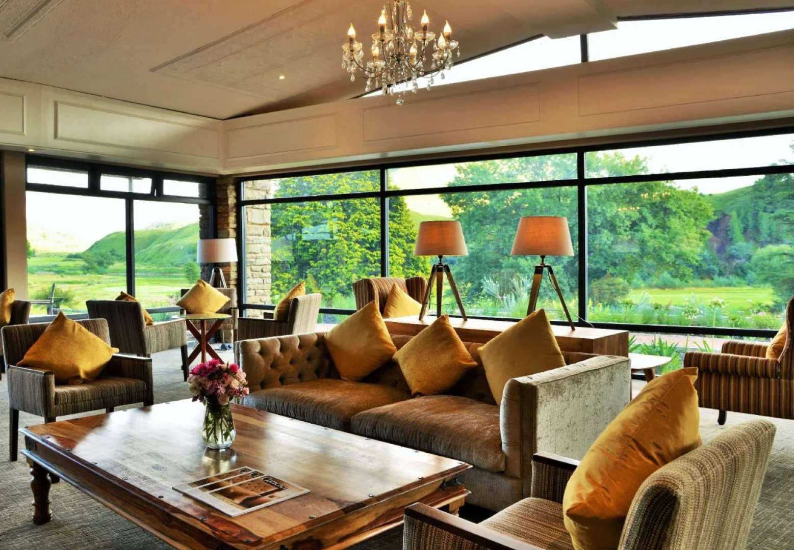 Premier Hotel Sani Pass