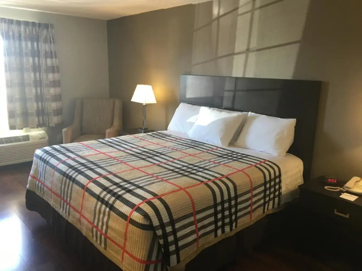 Americas Best Value Inn - Monroe City