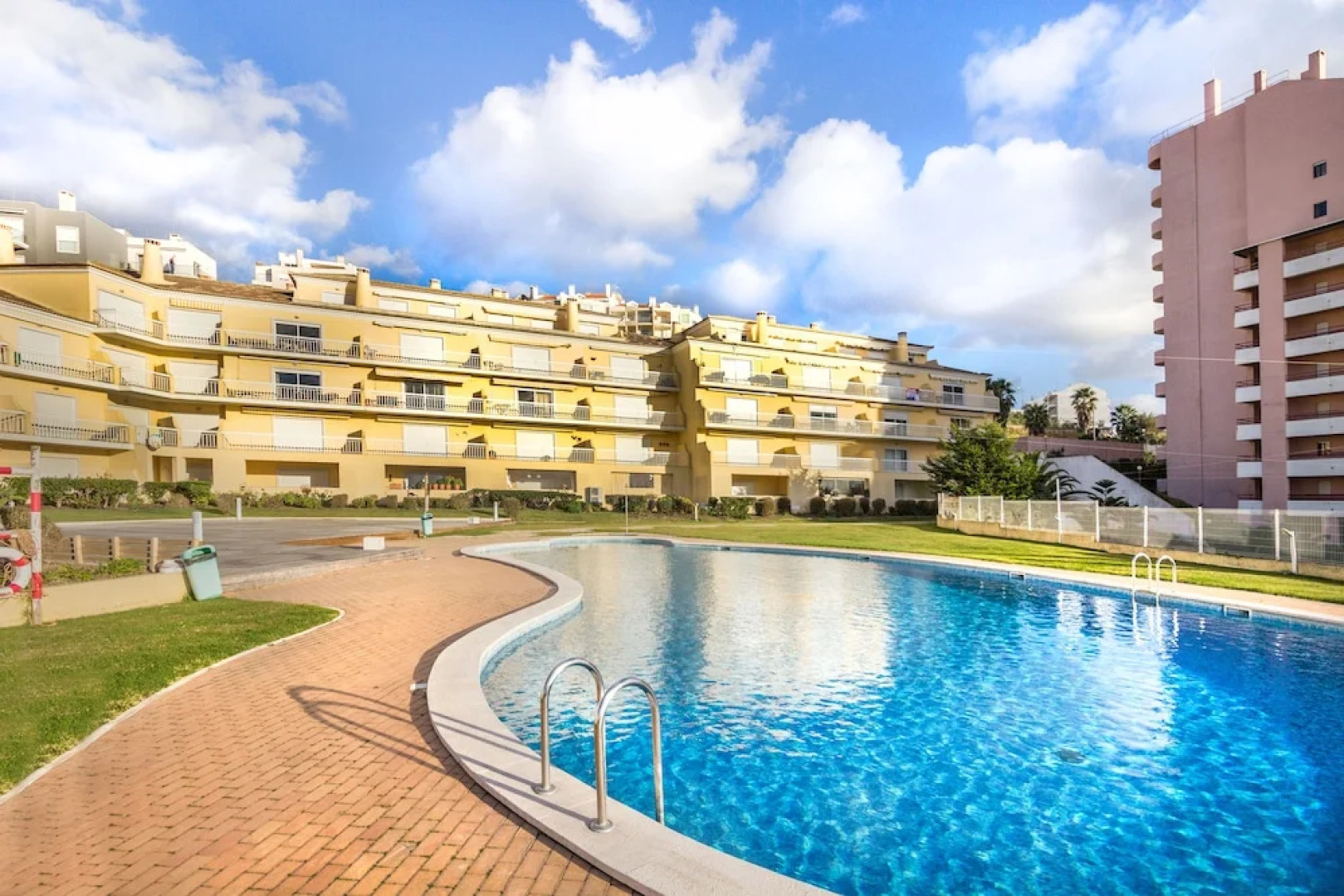 Ericeira Apartments