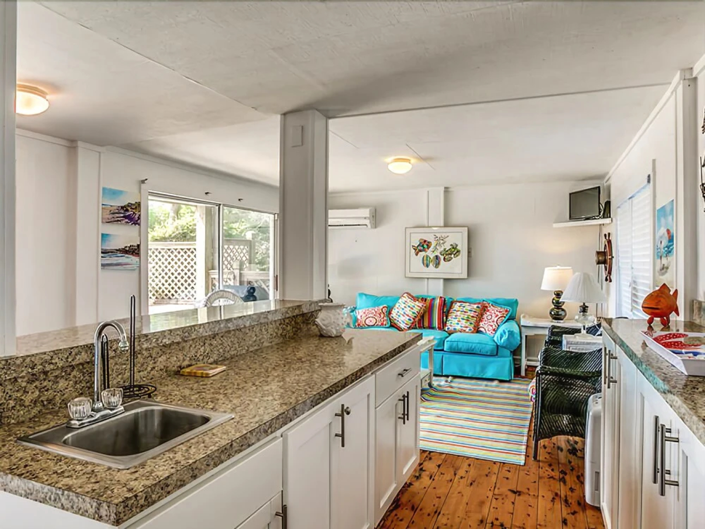 2000 Arthur Oxner 8 Br home by RedAwning