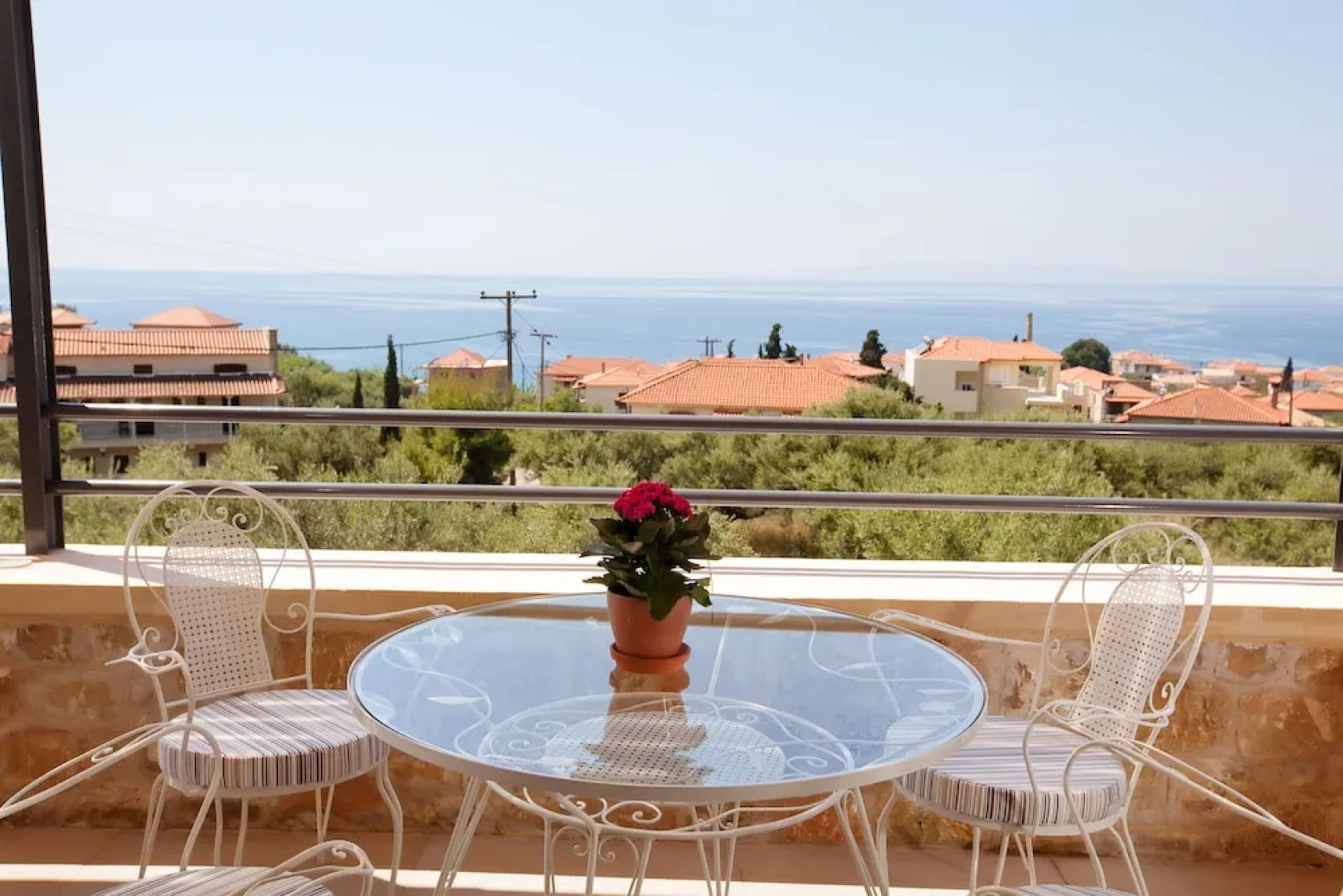 Lithos Guesthouse Kardamili