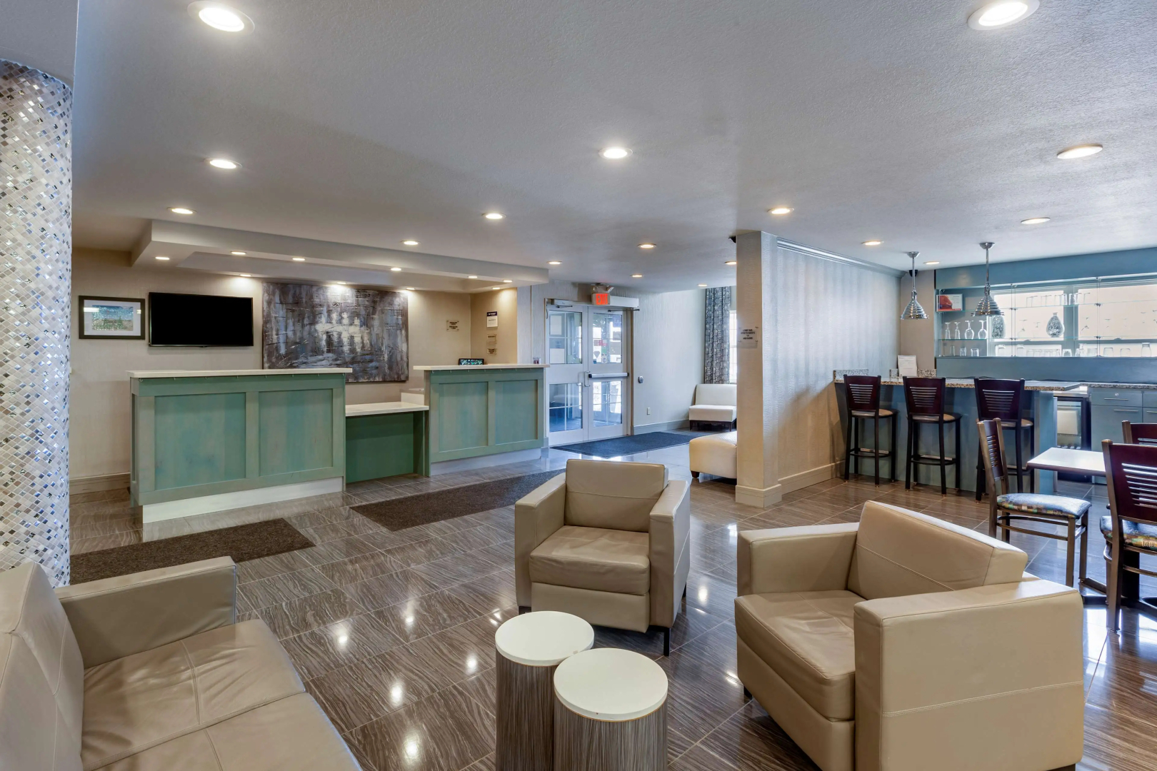 Best Western Plus Woodstock Inn & Suites