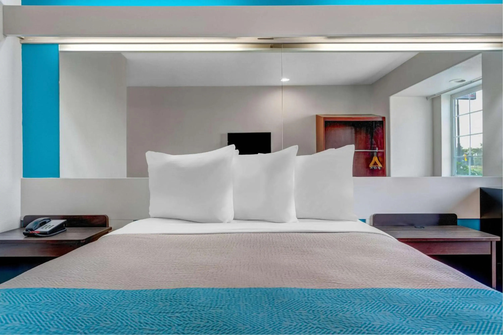 Motel 6 Idaho Falls, ID - Snake River